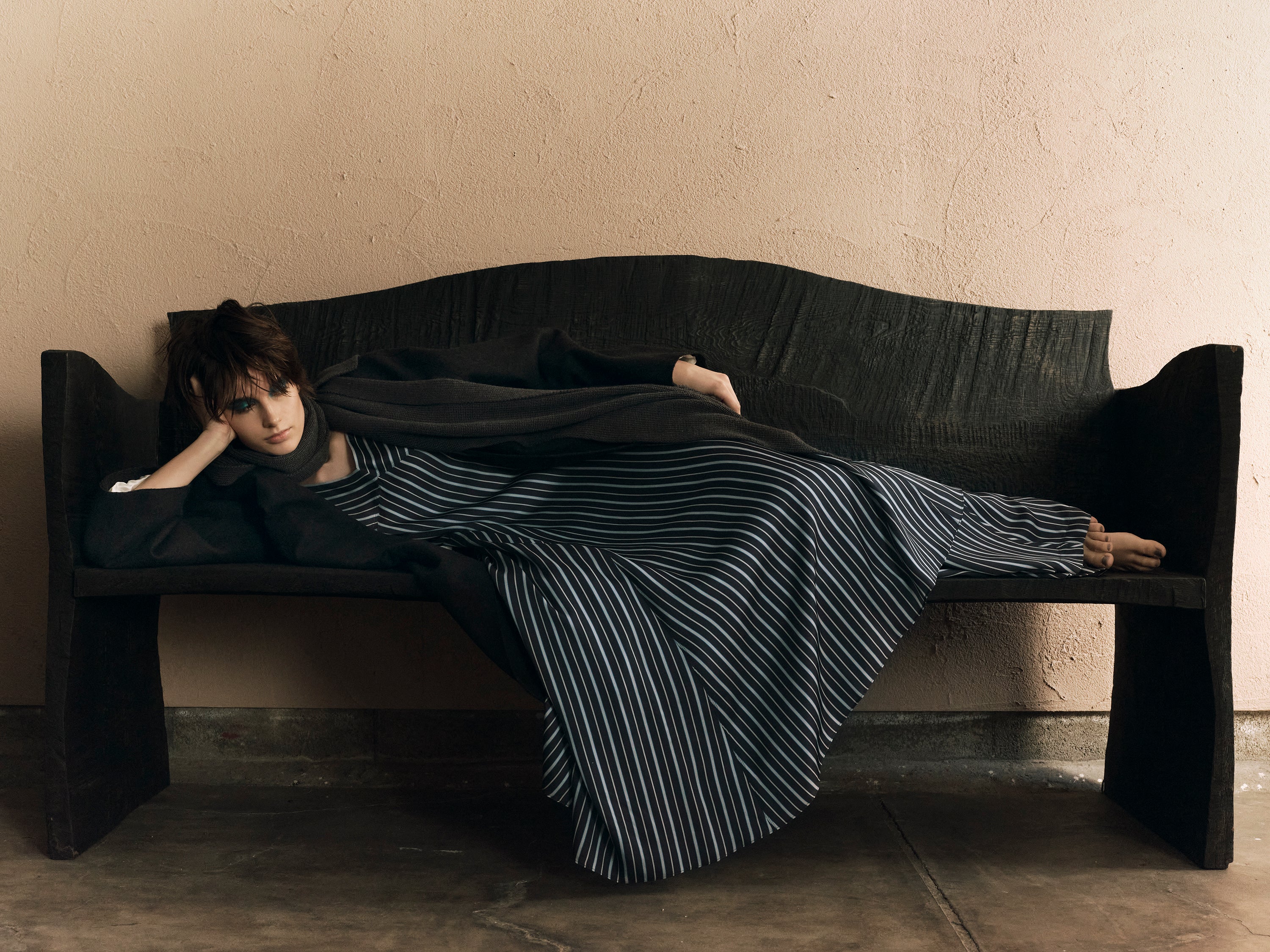 企画展「ESLOW - 今と、未来を満たす服」