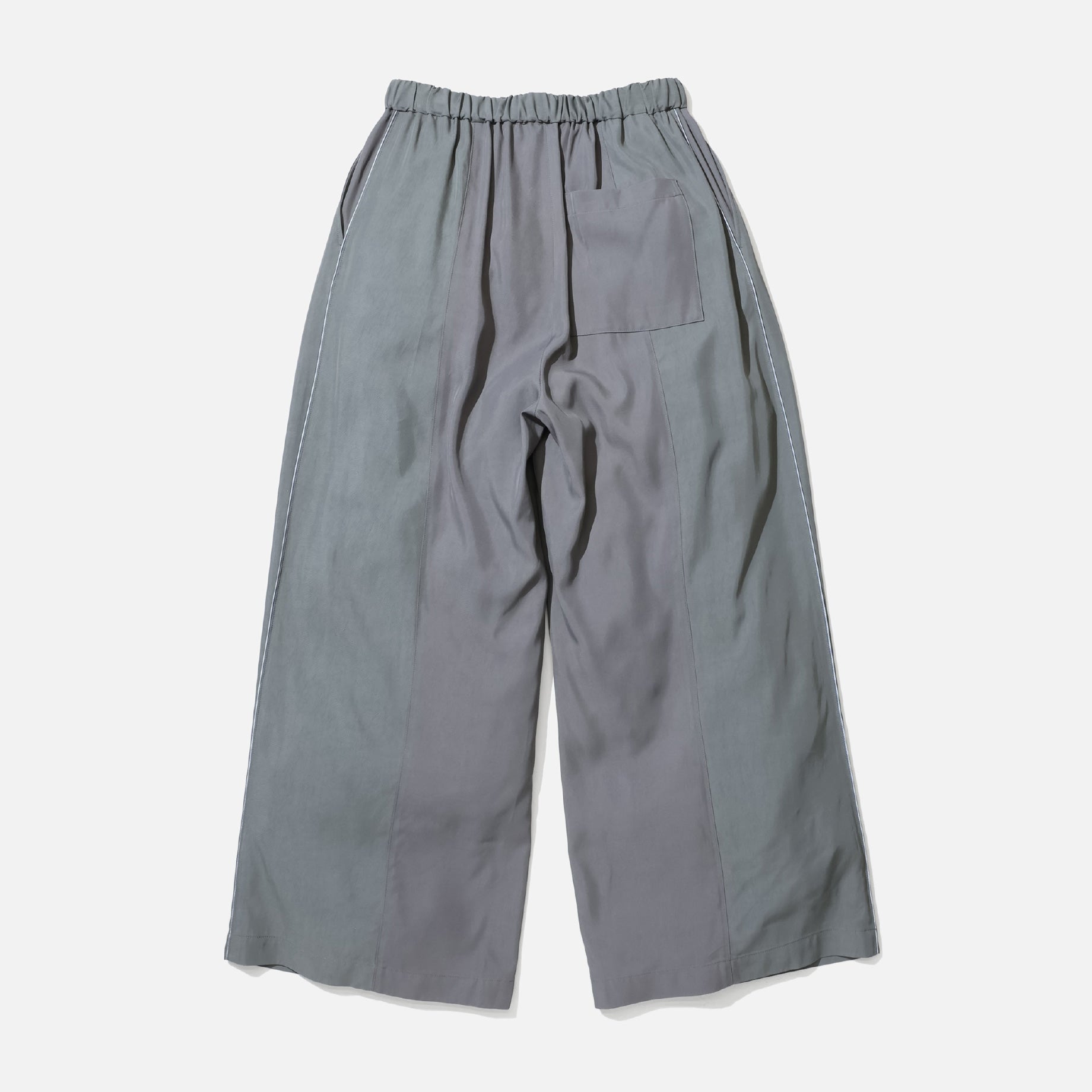 SILKY VISCOSE 2TUCK FLARE PANTS (GRAY)
