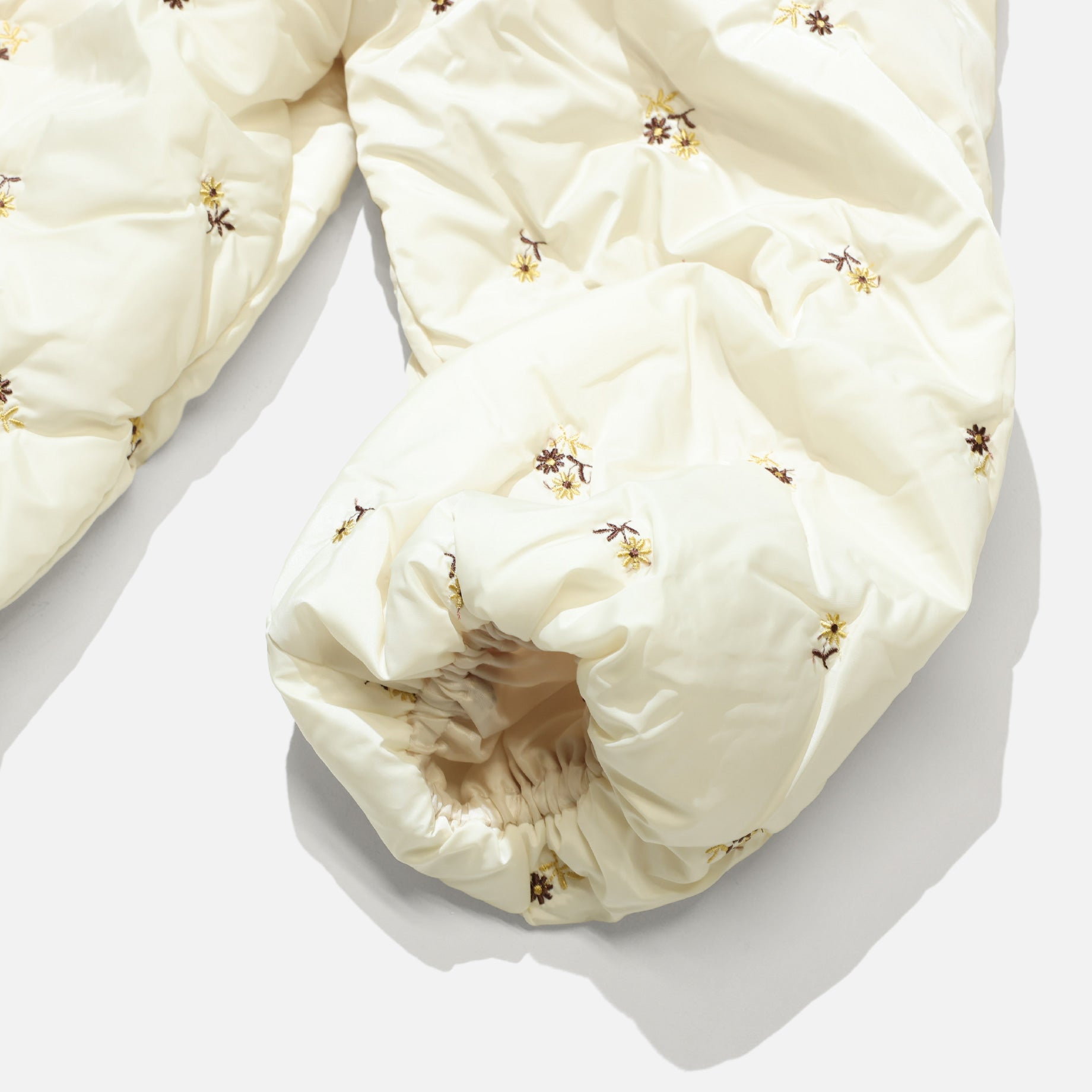 PADDED COAT - ORIGINAL FLORAL EMB.(IVORY)