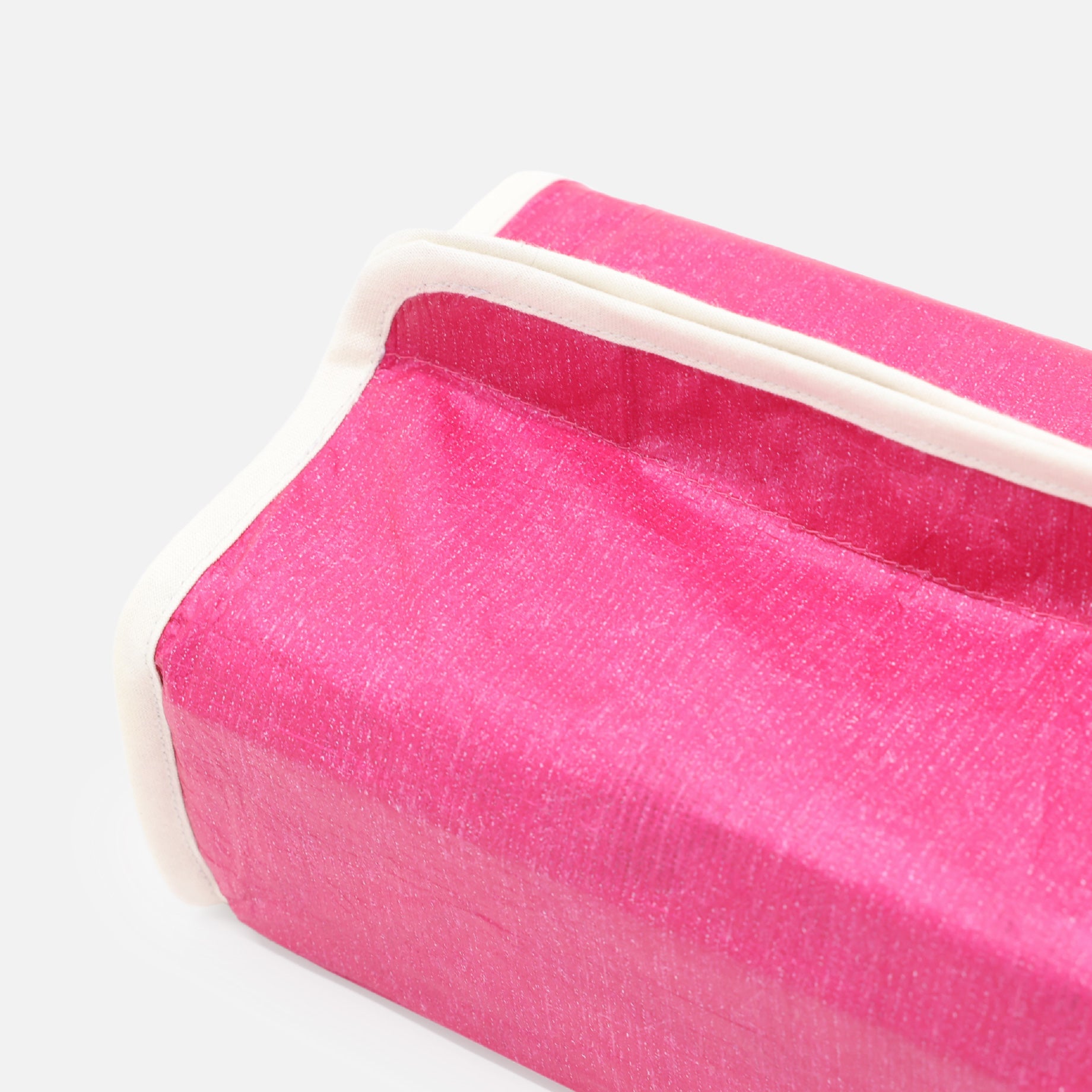 TISSUE BOX COVER(MAGENTA × ECRU)