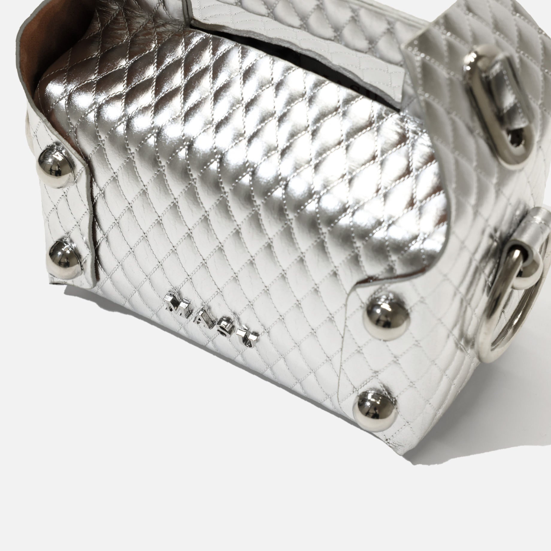LEATHER CAKE BAG(SILVER)