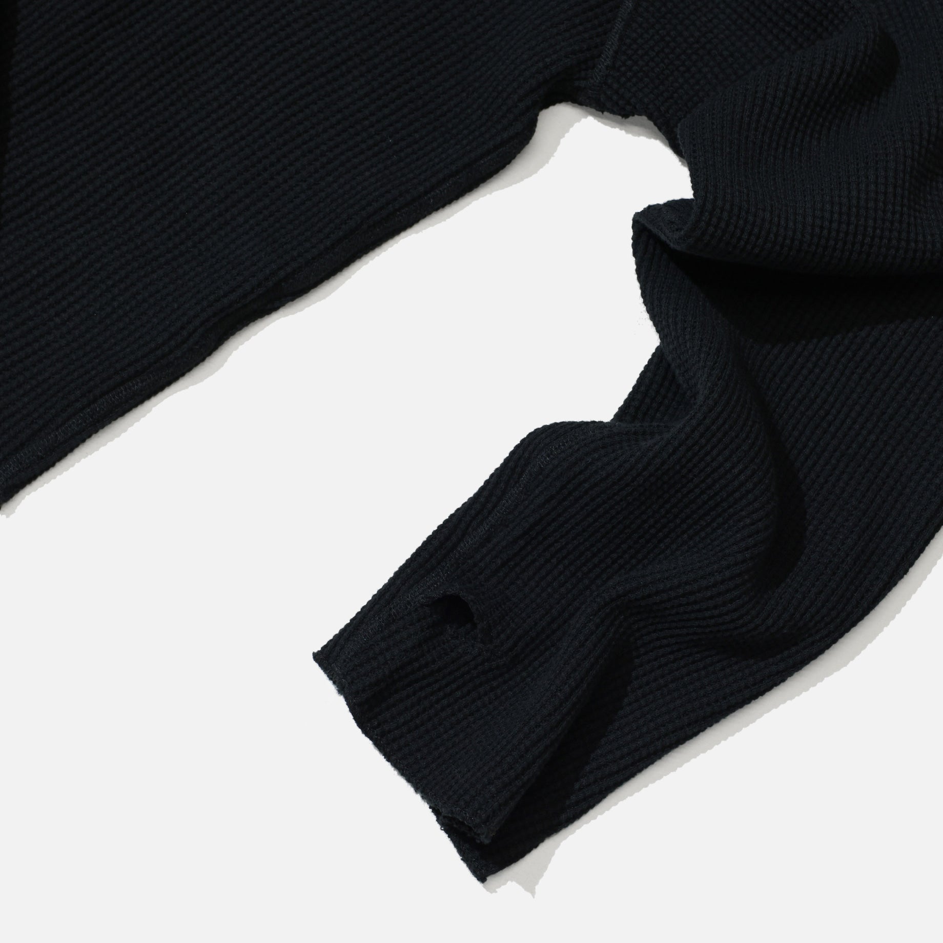 LONG-SLEEVE WAFFLE T-SHIRT(BLACK)
