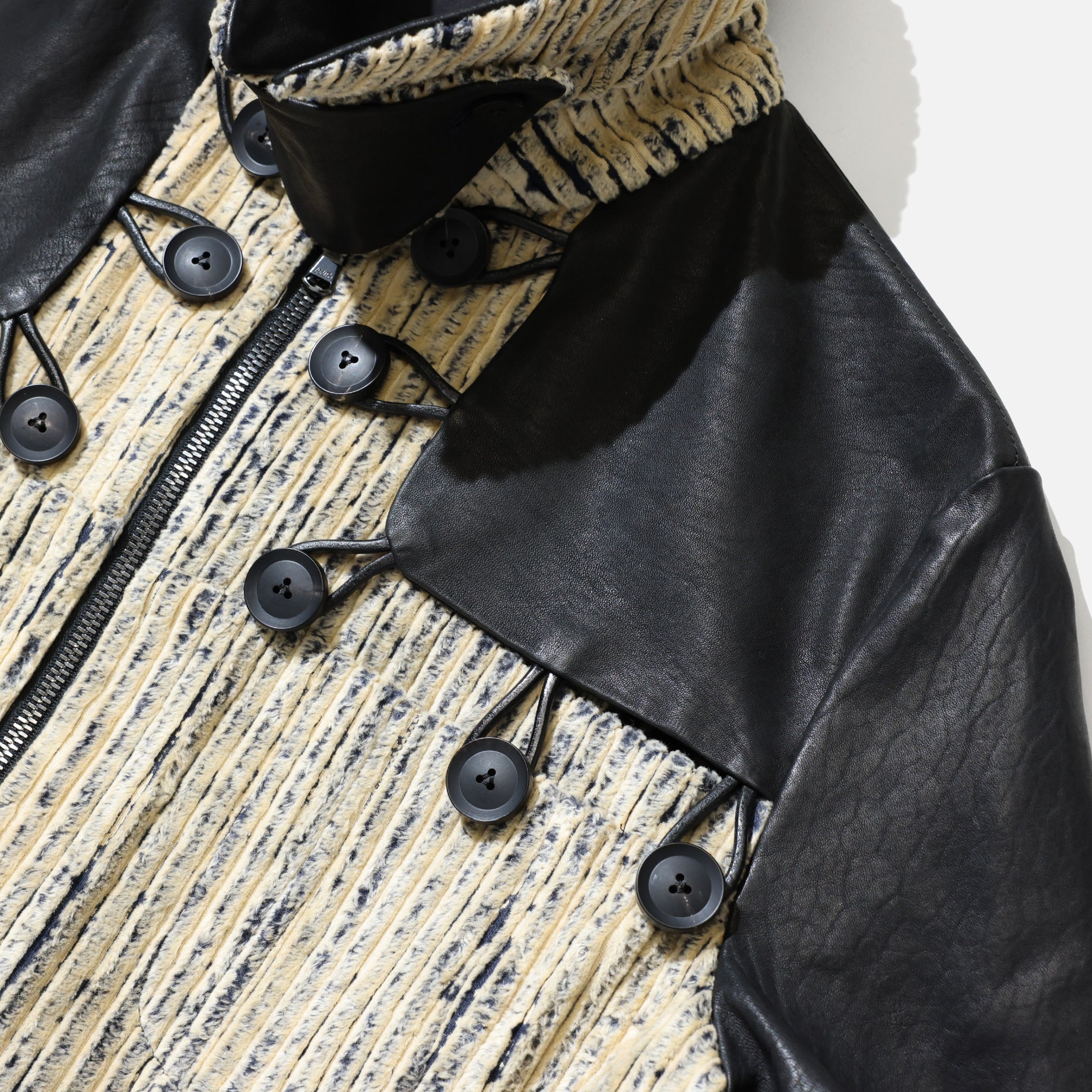 BUTTONED PATCH LEATHER JK (NAVY)