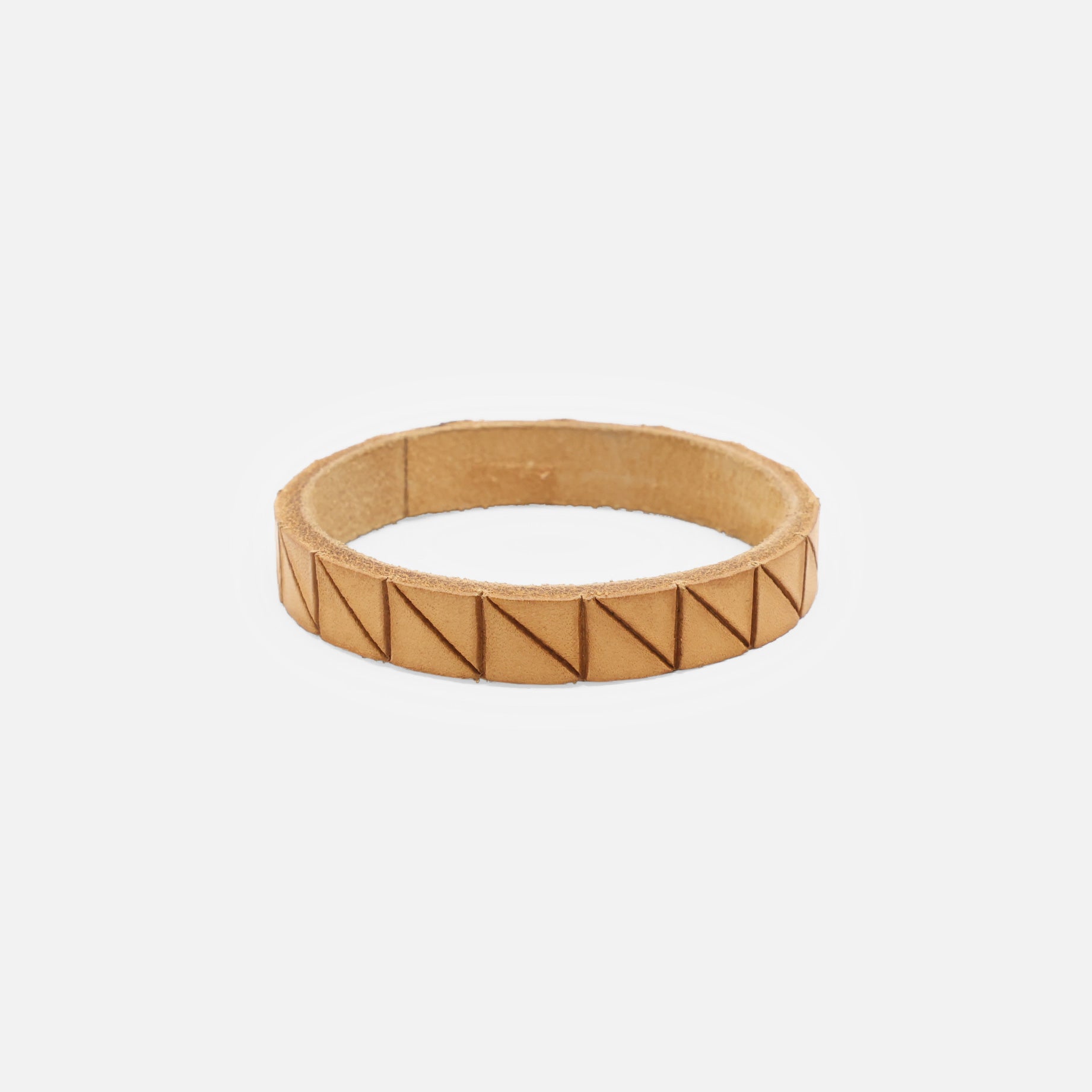 LAUREN MANOOGIAN SHARK BANGLE(NATURAL)