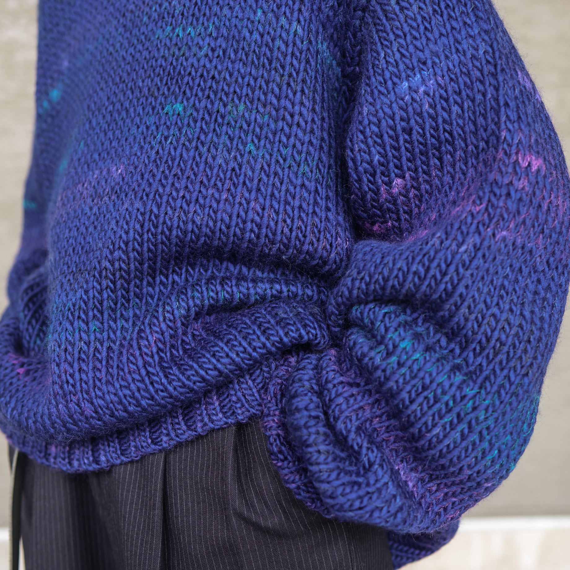 CREW NECK KNIT(BLUE)