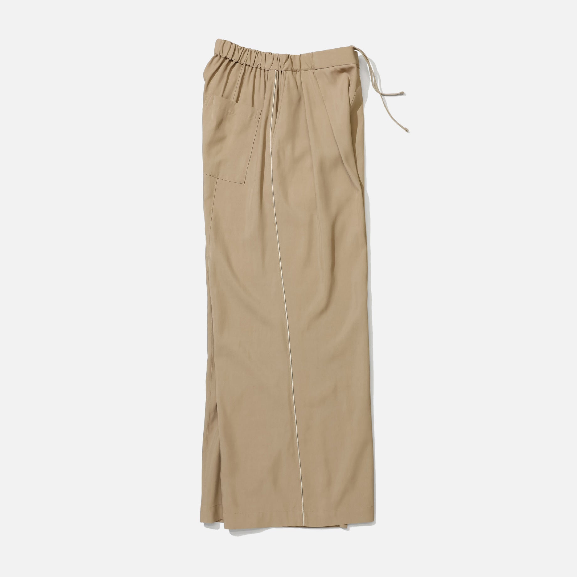 SILKY VISCOSE 2TUCK FLARE PANTS (BEIGE)