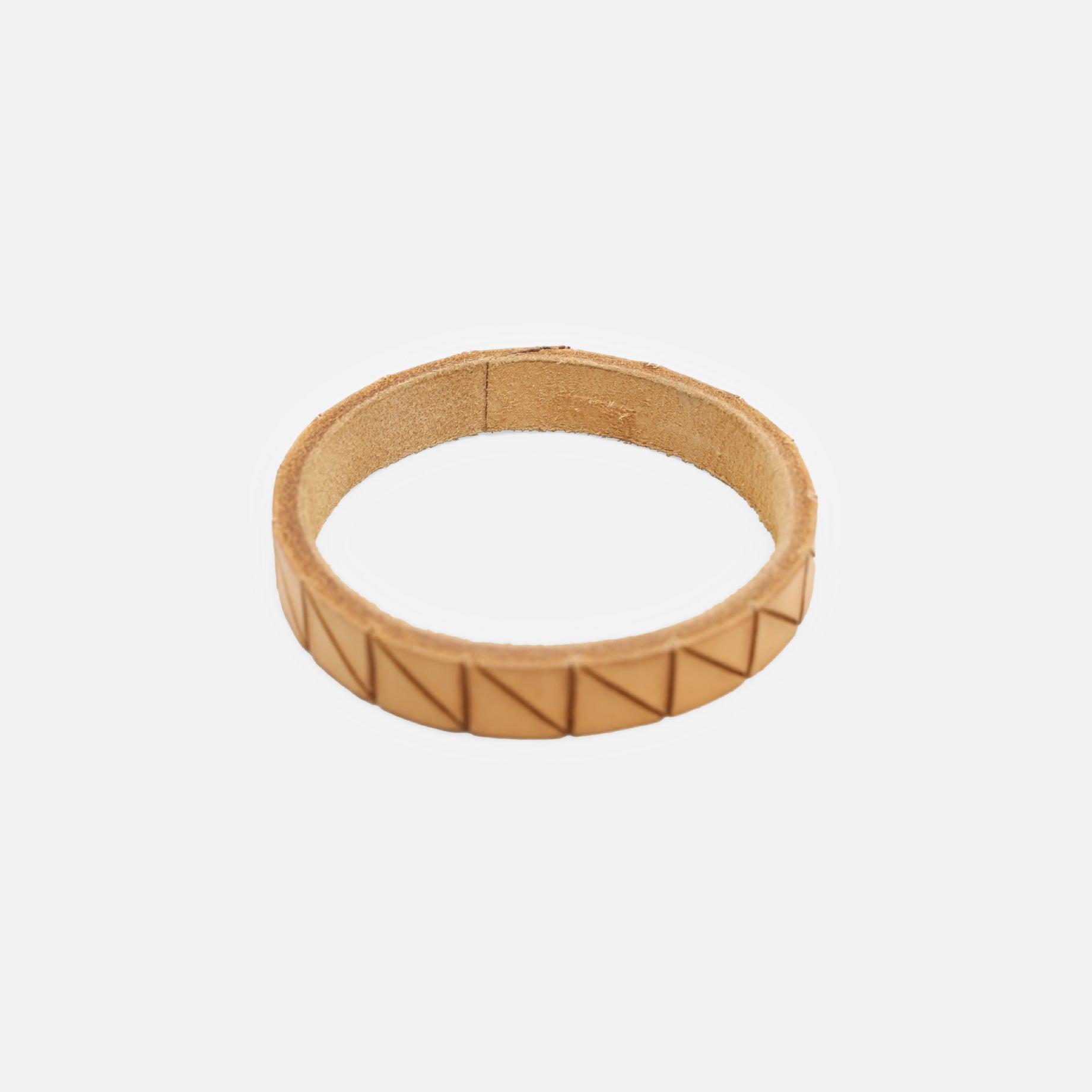 LAUREN MANOOGIAN SHARK BANGLE(NATURAL)