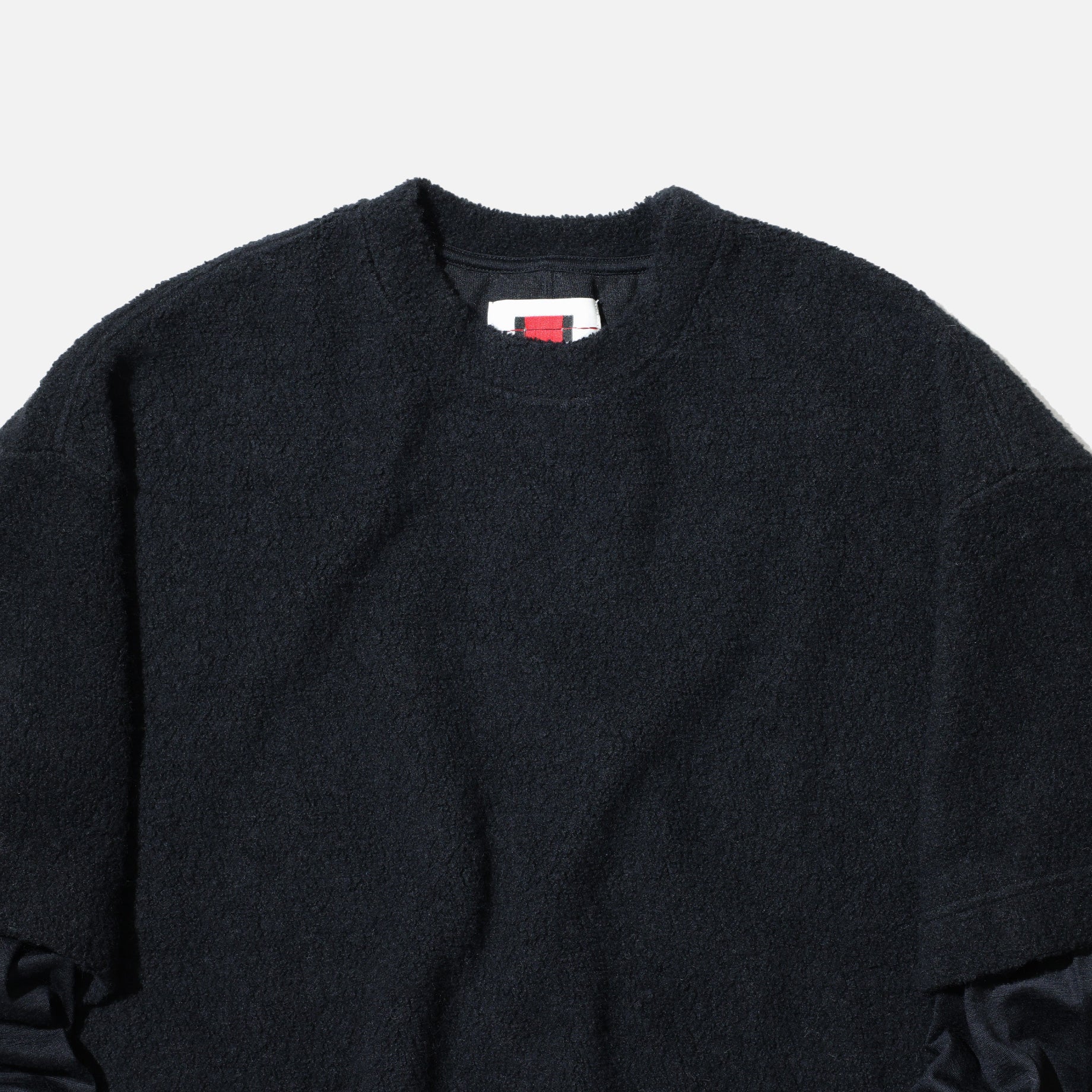 WOOL PILE LAYER T (BLACK)