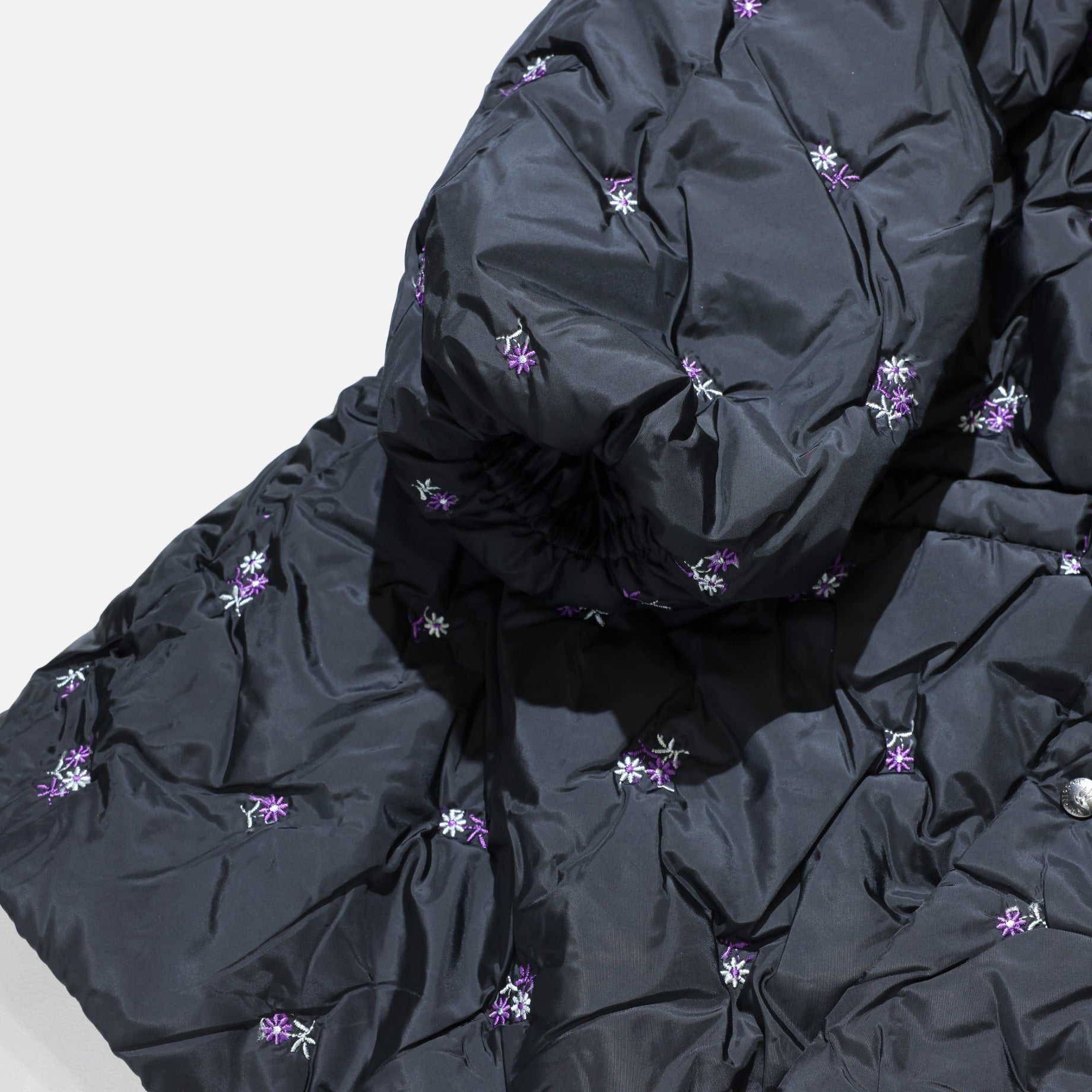 PADDED COAT - ORIGINAL FLORAL EMB.(BLACK)