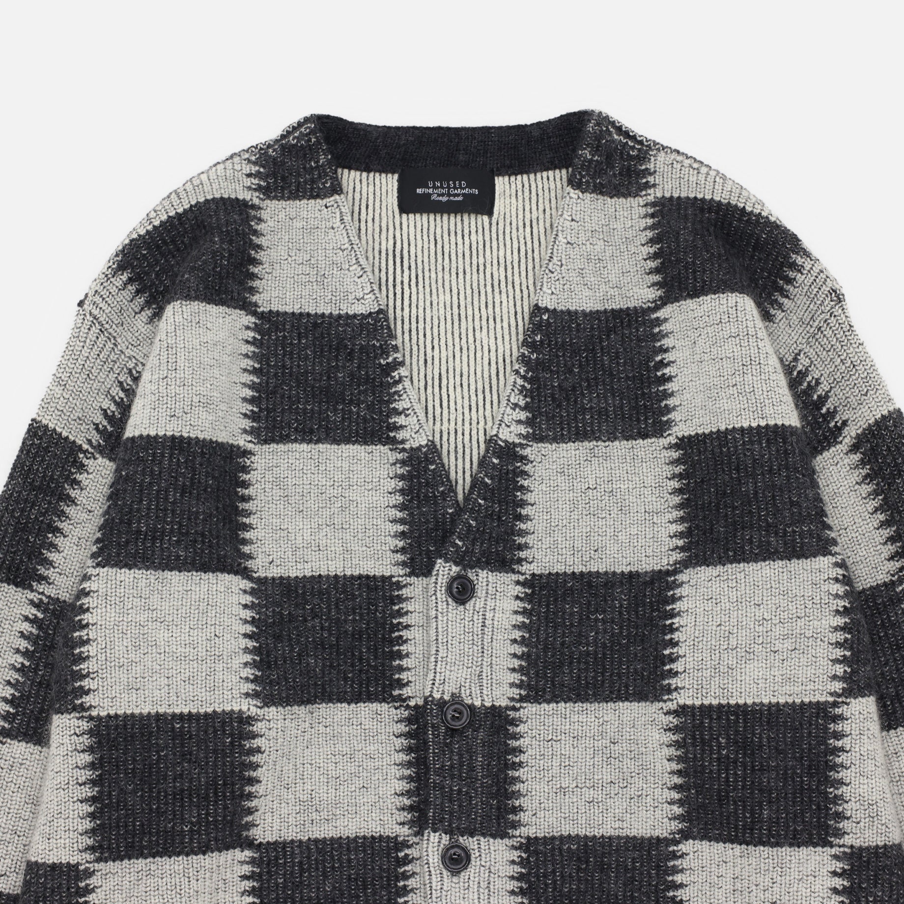 CHECKERED FLAG CARDIGAN (GRAY)