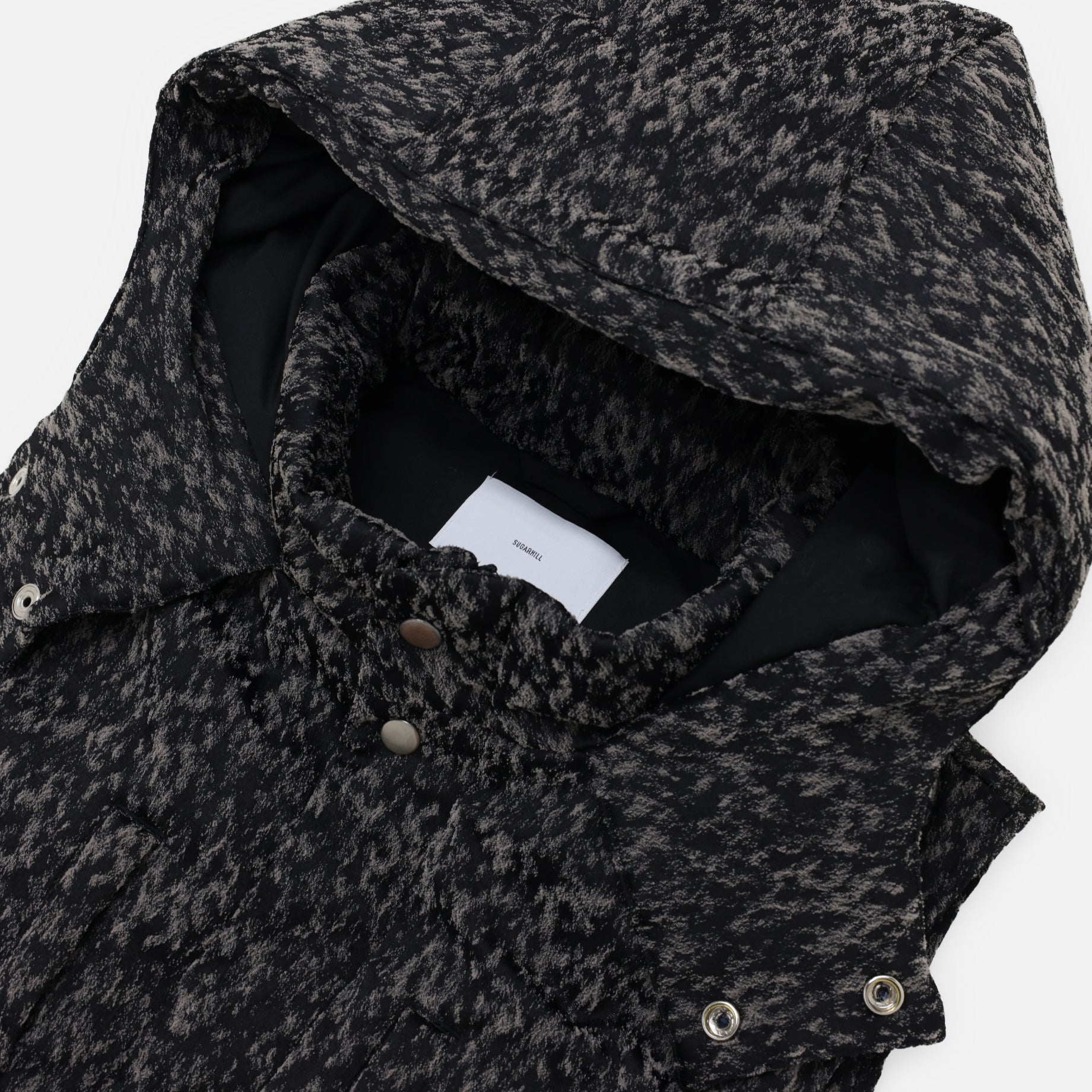 URETHANE JACQUARD PUFFER VEST (BLACK & WHITE)