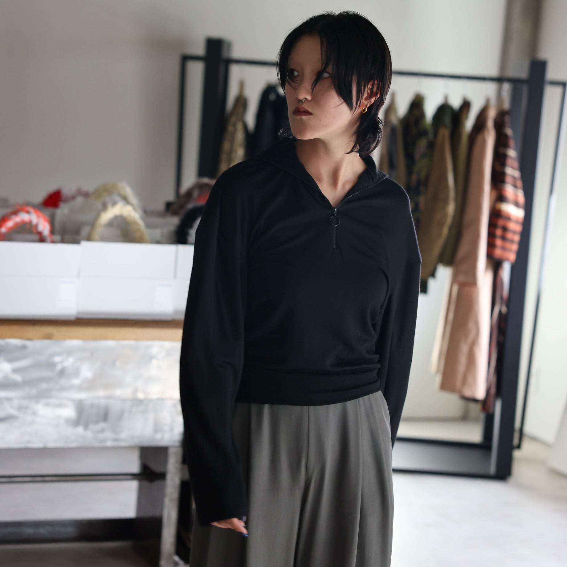 WASHABLE WOOL VOLUME SLEEVE JERSEY(BLACK)