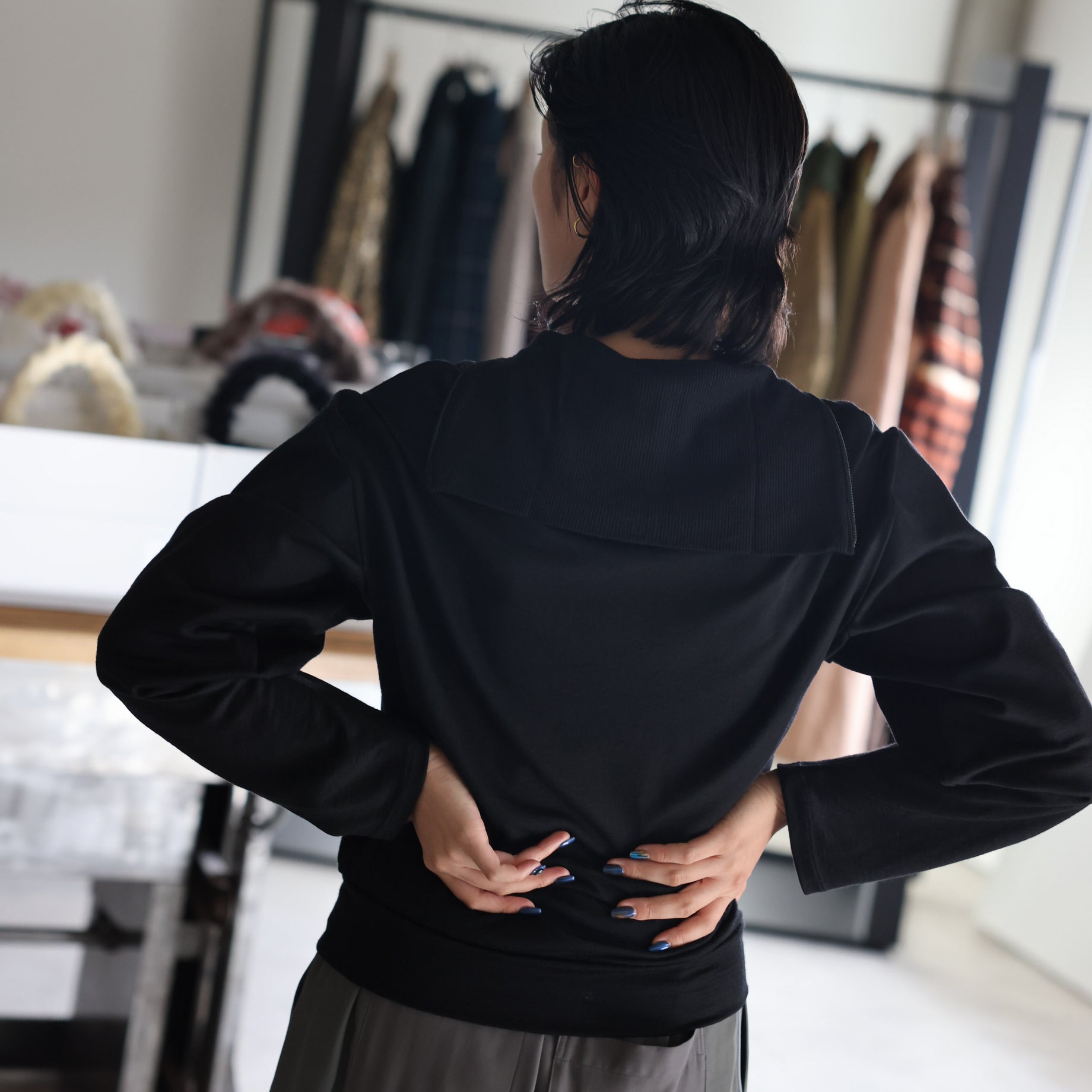 WASHABLE WOOL VOLUME SLEEVE JERSEY(BLACK)