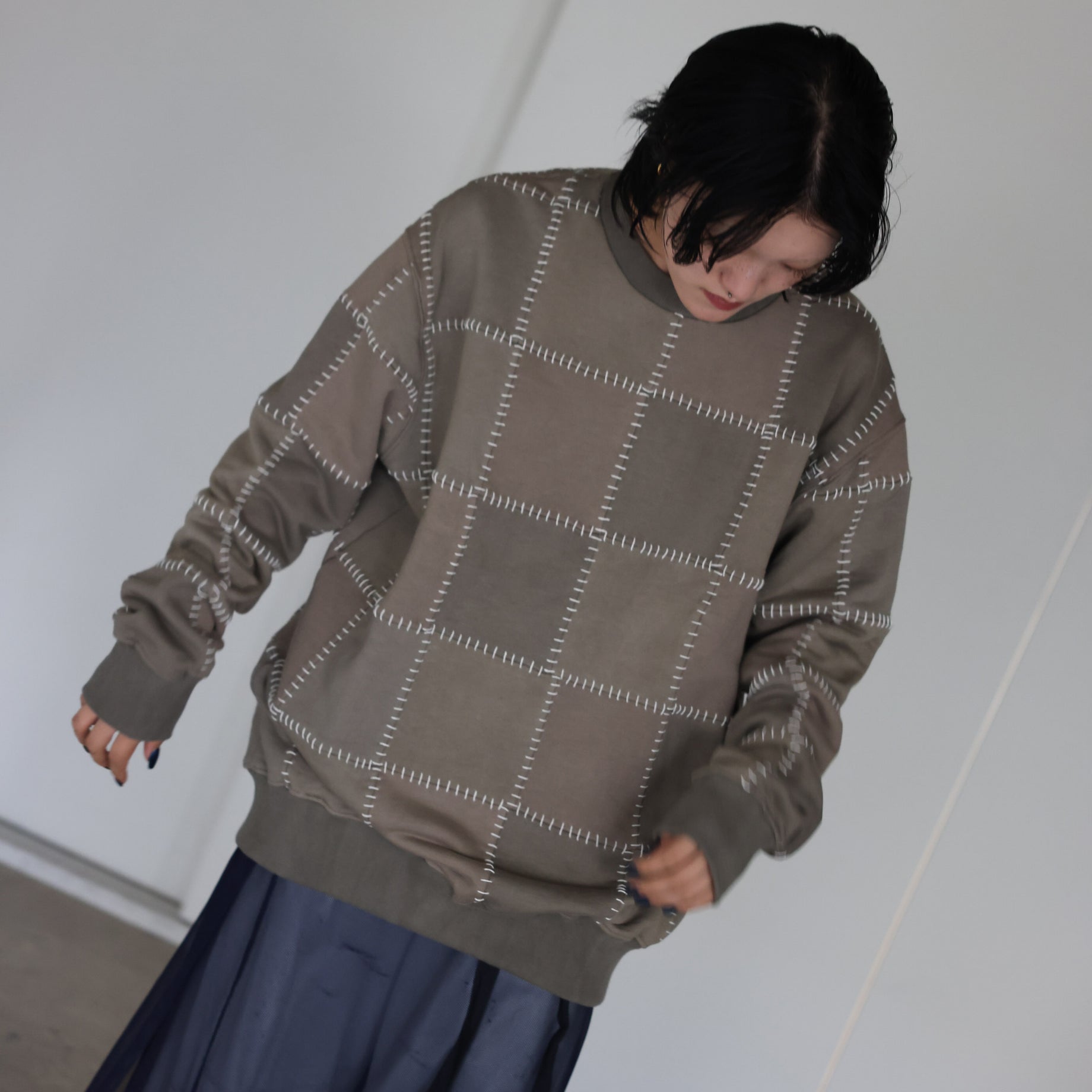ARTISAN PATCH SWEATSHIRT(BROWN)