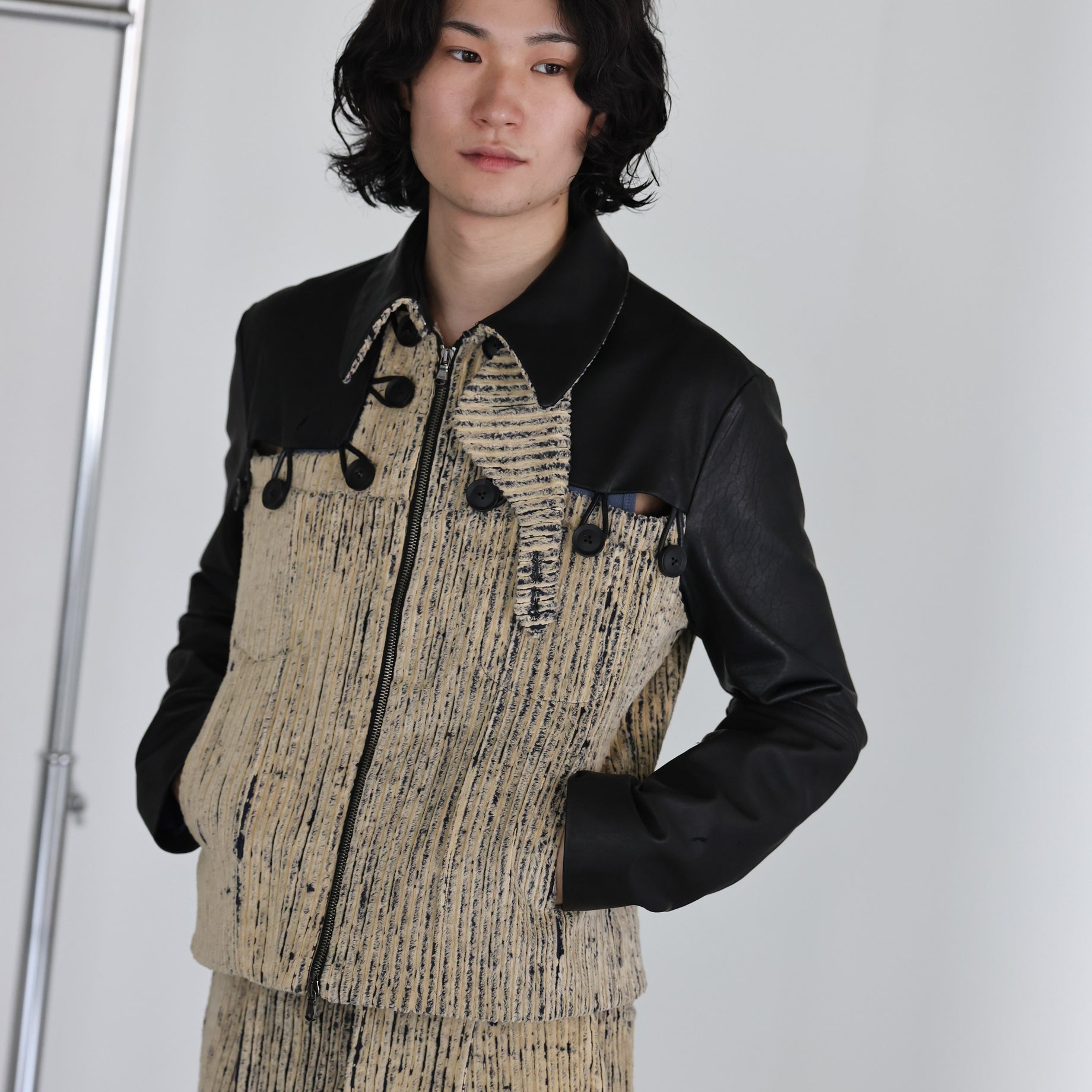 BUTTONED PATCH LEATHER JK (NAVY)