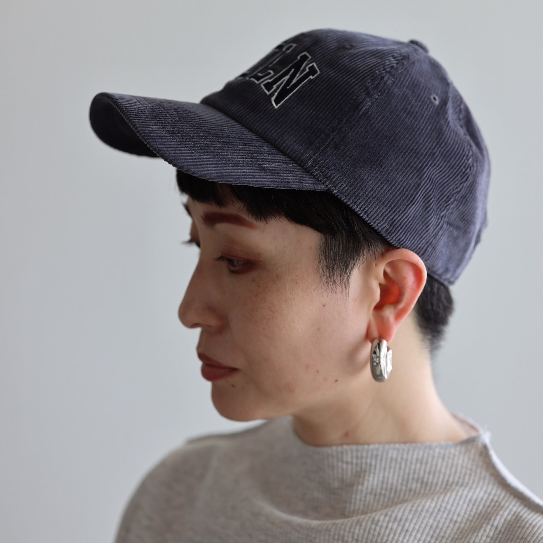 BASEBALL CAP - CORDUROY (GREY)