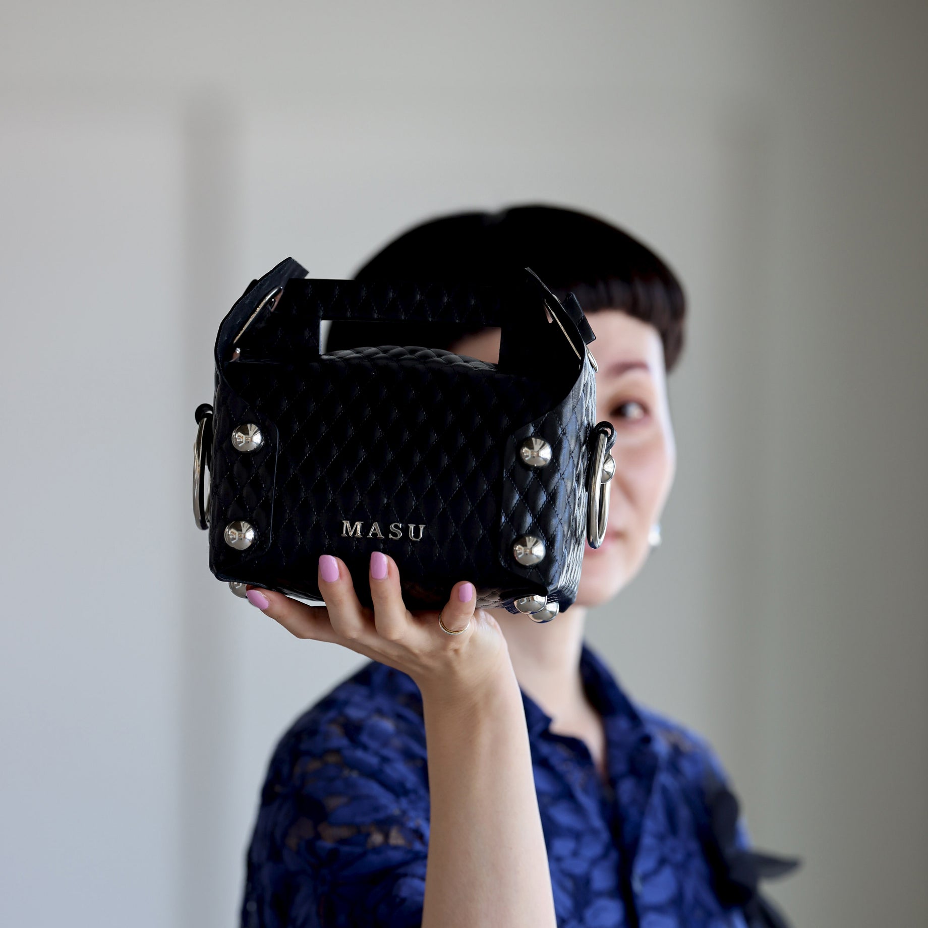 LEATHER CAKE BAG(BALCK)