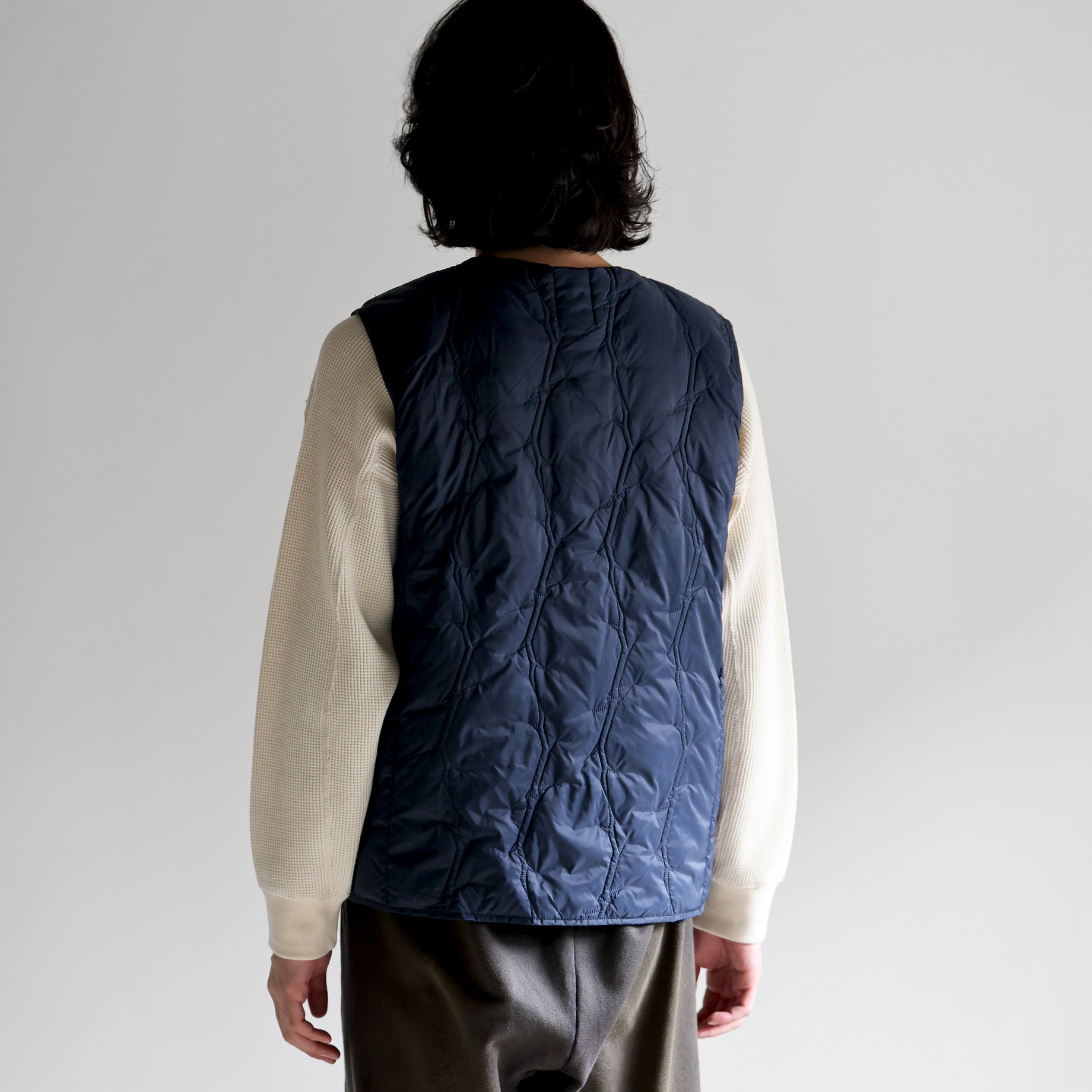 SOUTH2 WEST8 × TAION - INNER DOWN VEST(NAVY)
