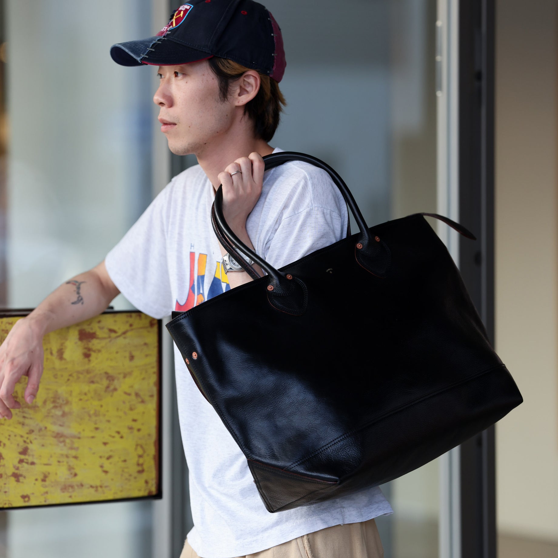 LEATHER TOTE BAG(BLACK SHRINK)