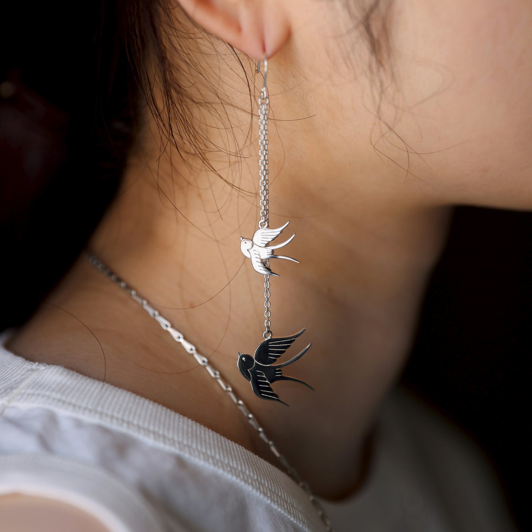 SWALLOW PIERCED EARRINGS - 925 SILVER (SILVER)