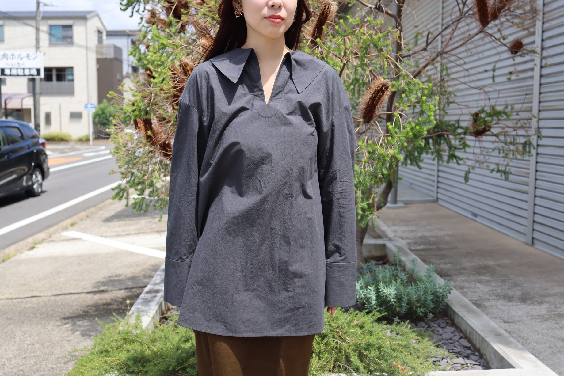 RUFFLED SHIRT(CHARCOAL)