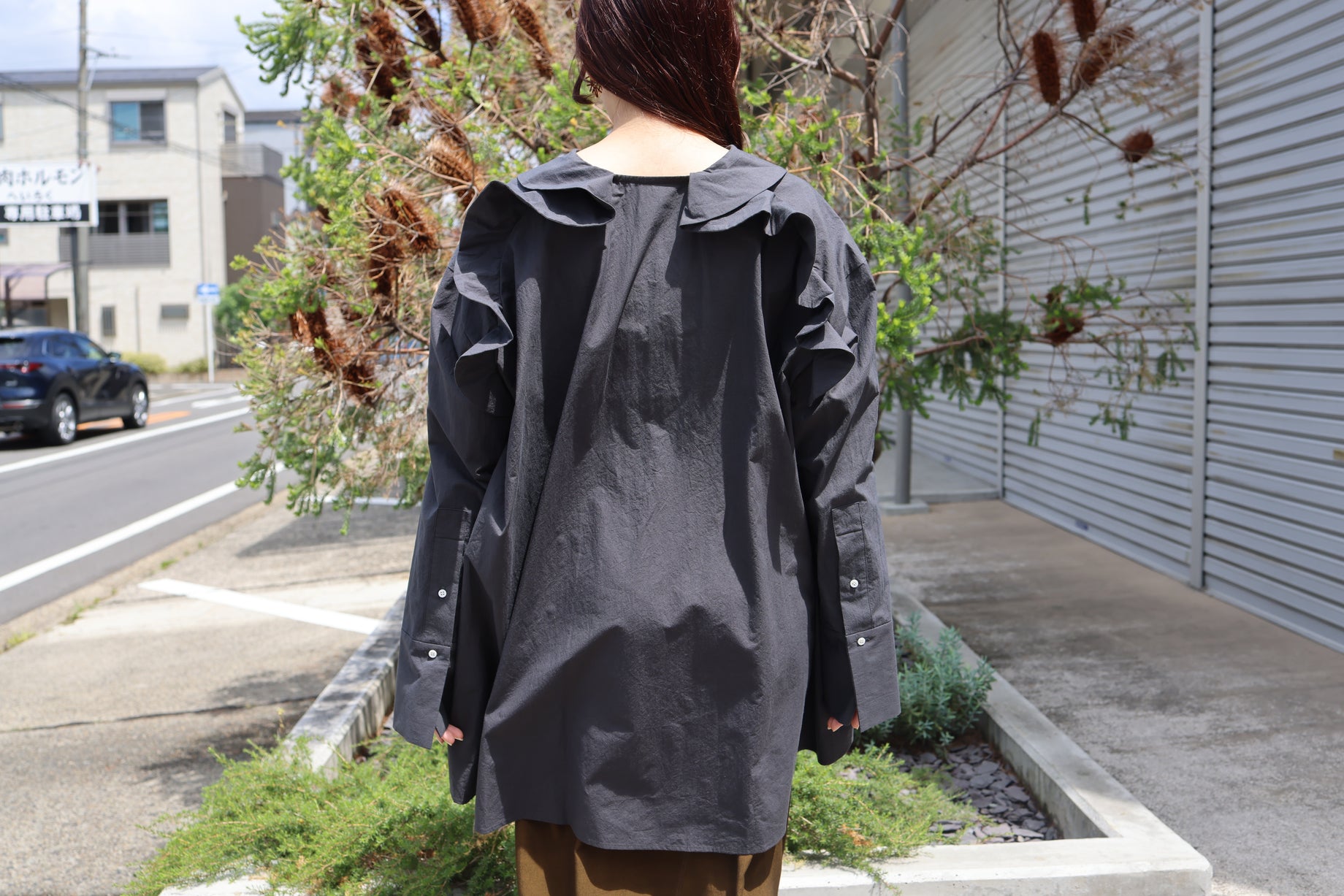 RUFFLED SHIRT(CHARCOAL)