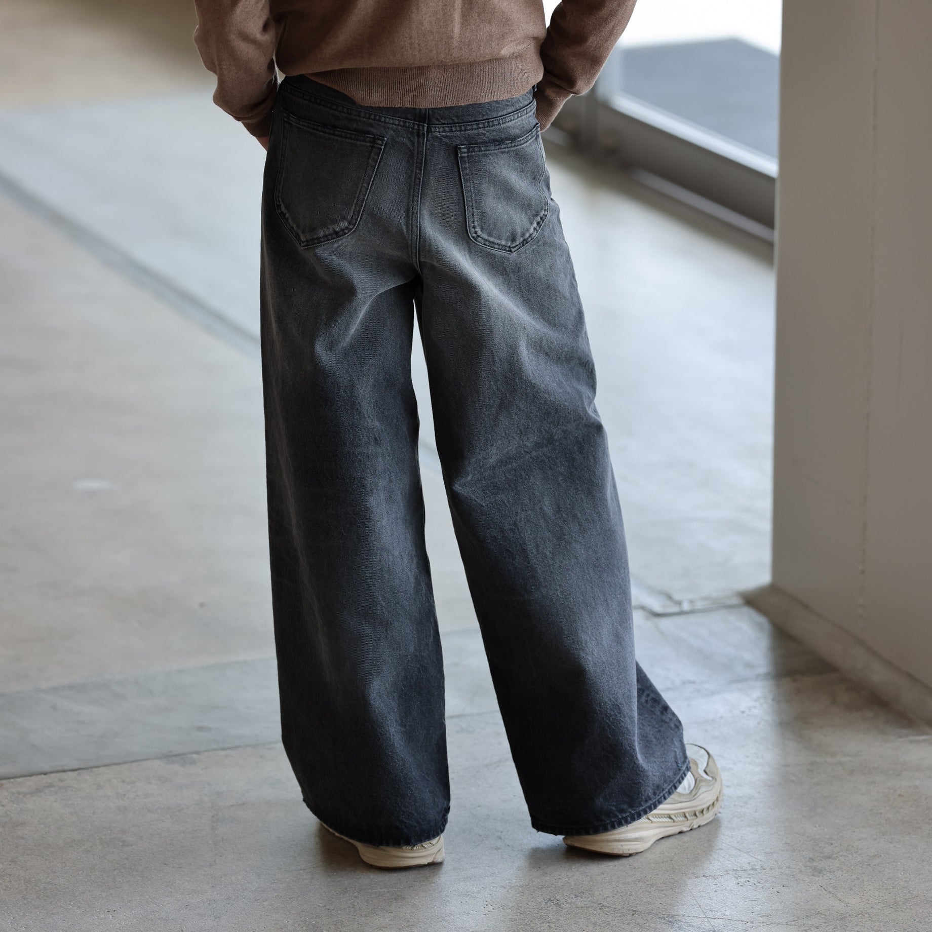 MB BAGGY JEANS USED (BLACK)