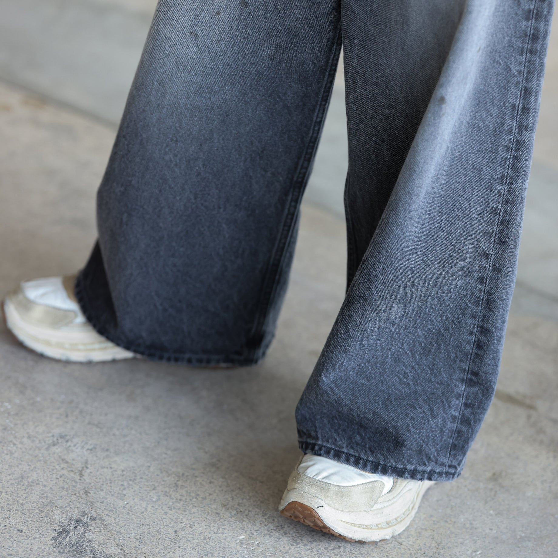 MB BAGGY JEANS USED (BLACK)