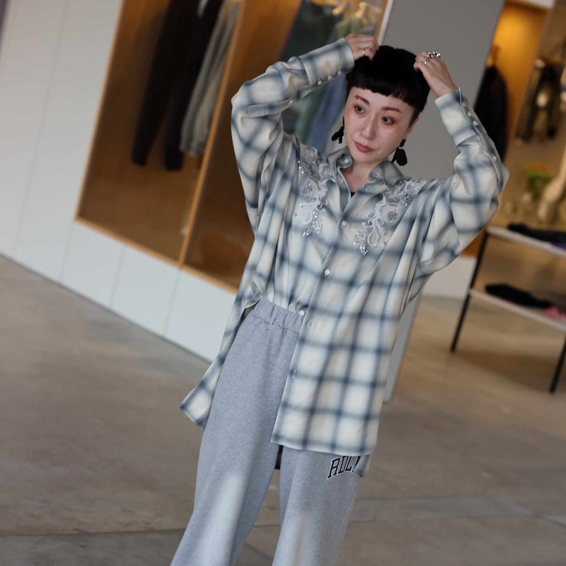 EMBROIDERY RAYON OMBRE CHECK SHIRTS(MISTIC WHITE)