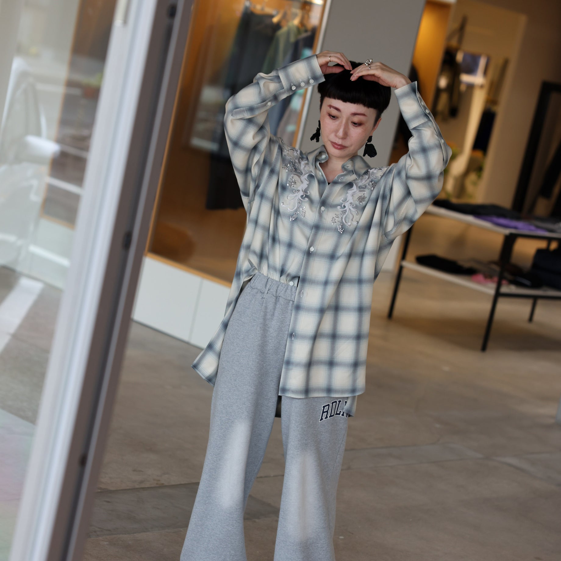 EMBROIDERY RAYON OMBRE CHECK SHIRTS(MISTIC WHITE)