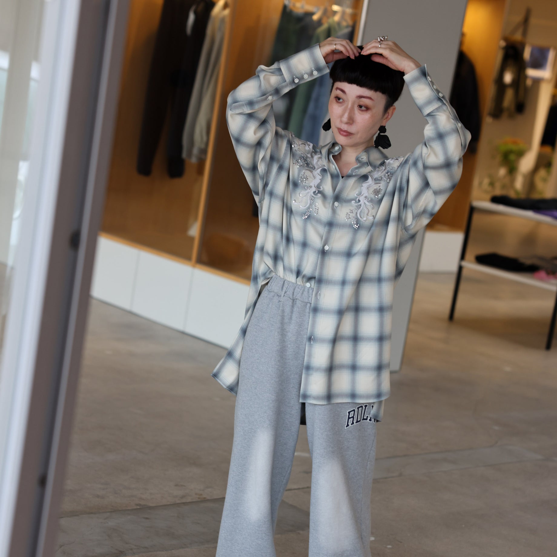 EMBROIDERY RAYON OMBRE CHECK SHIRTS(MISTIC WHITE)