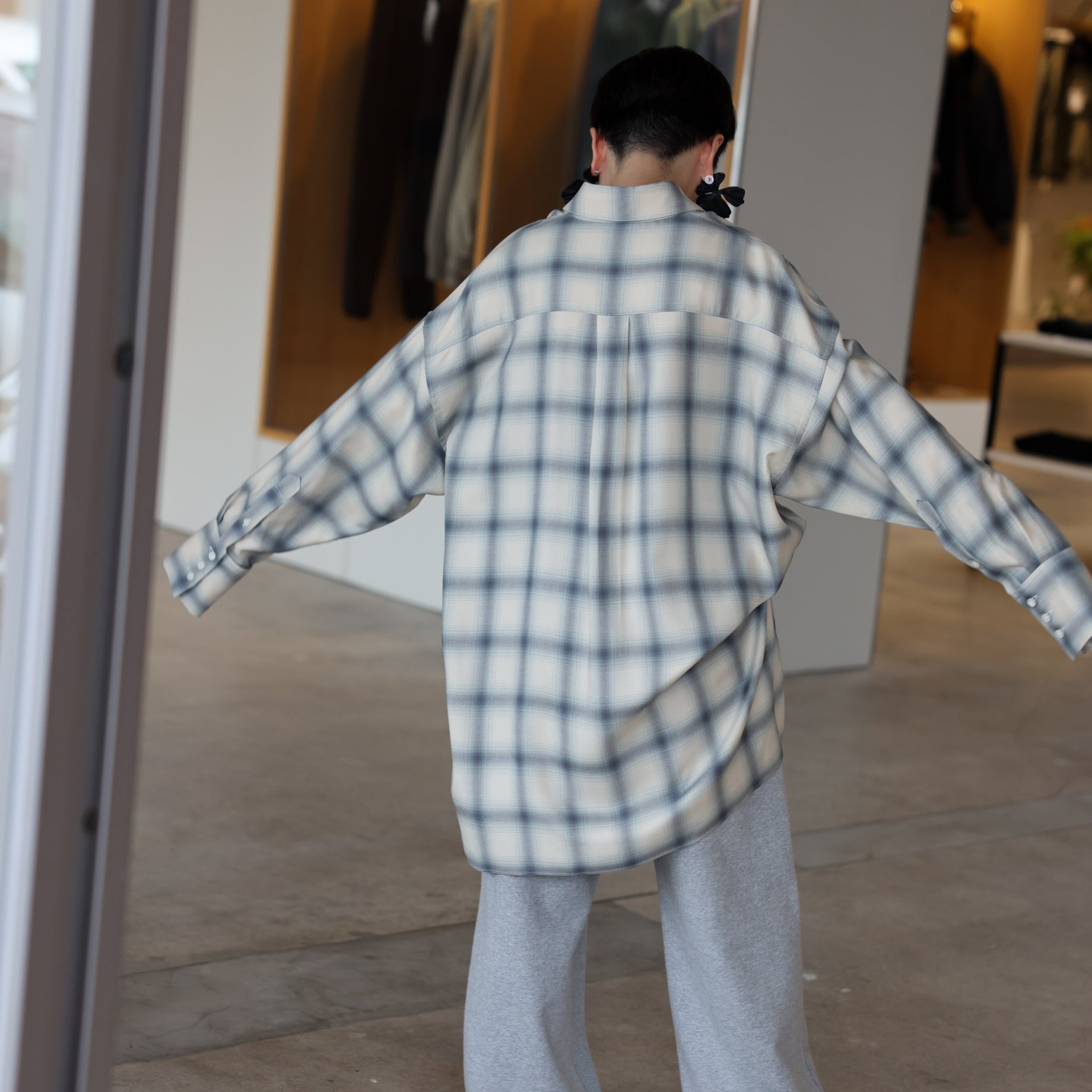 EMBROIDERY RAYON OMBRE CHECK SHIRTS(MISTIC WHITE)
