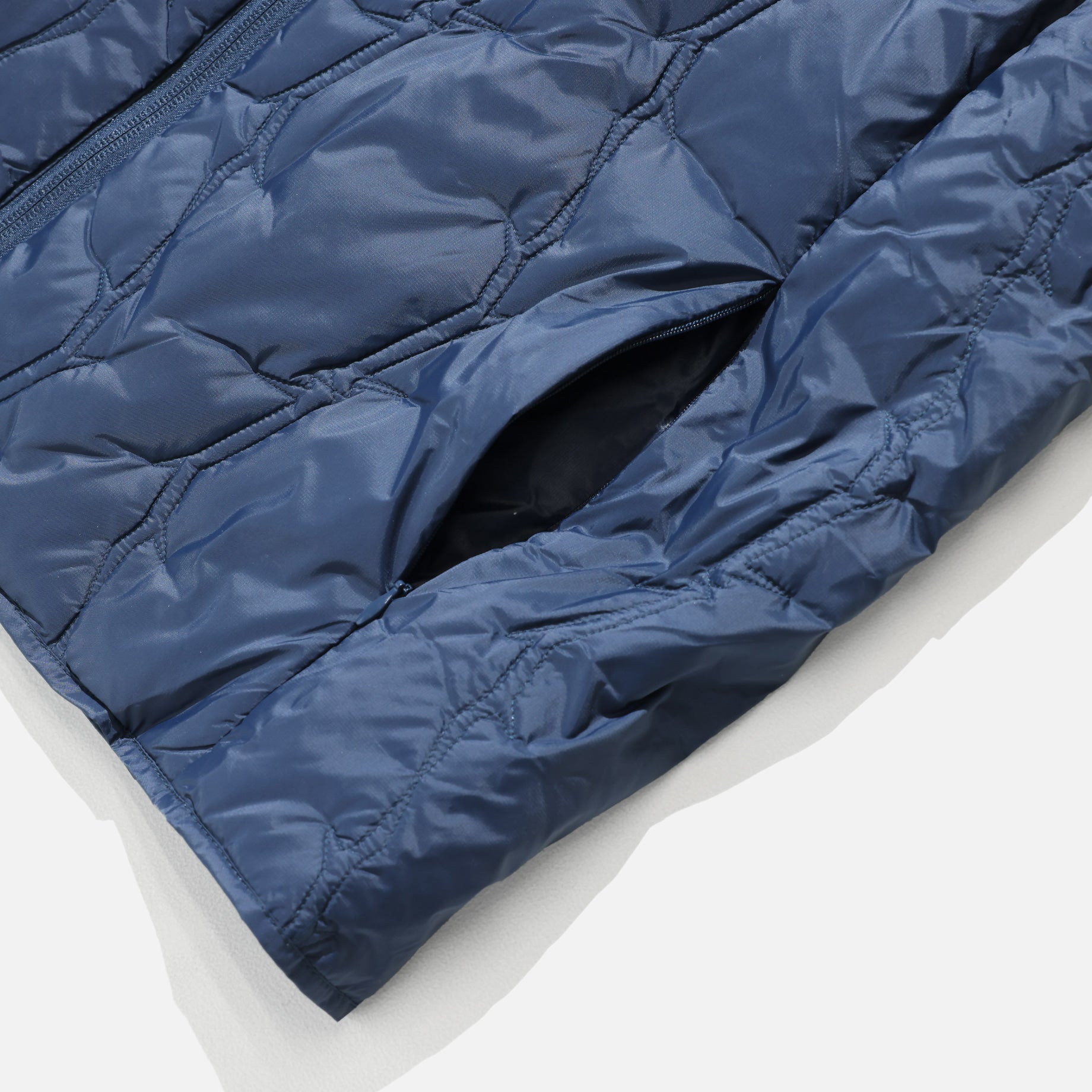SOUTH2 WEST8 × TAION - INNER DOWN VEST(NAVY)