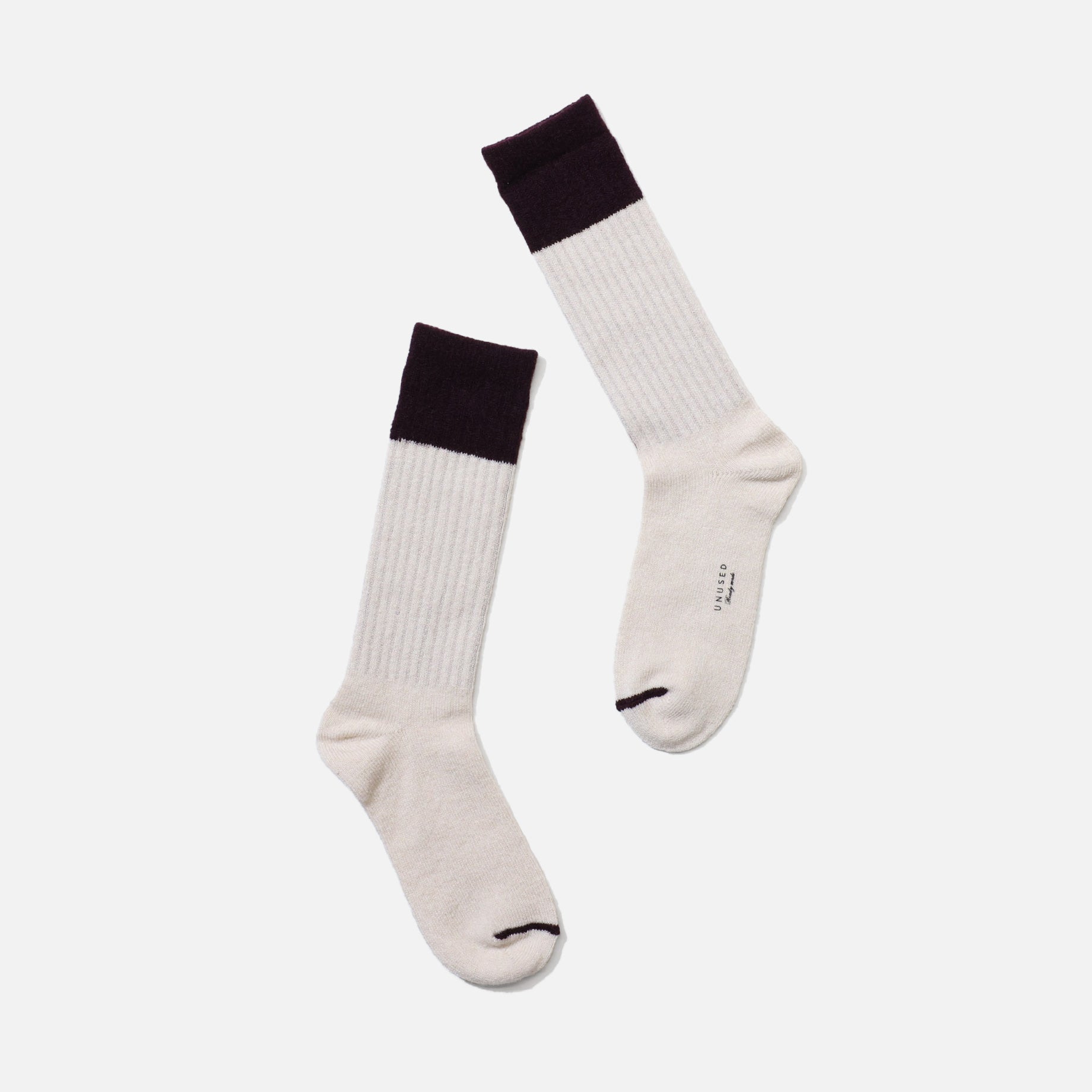 LONG SOCKS (BEIGE)