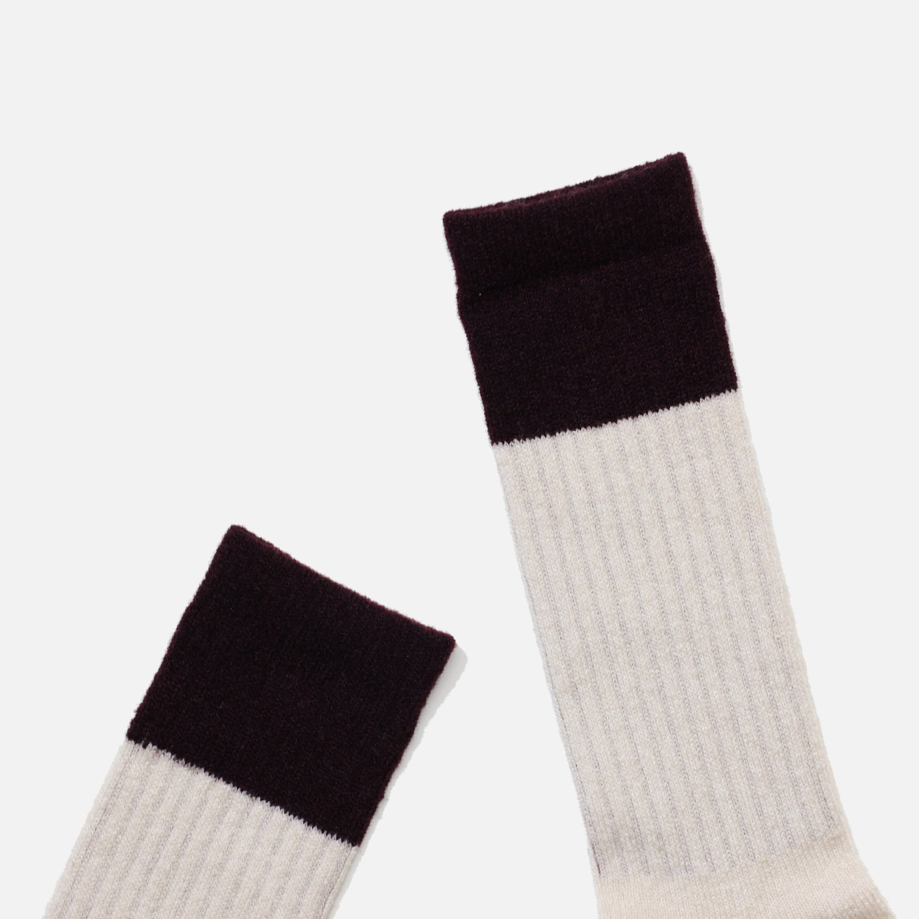 LONG SOCKS (BEIGE)