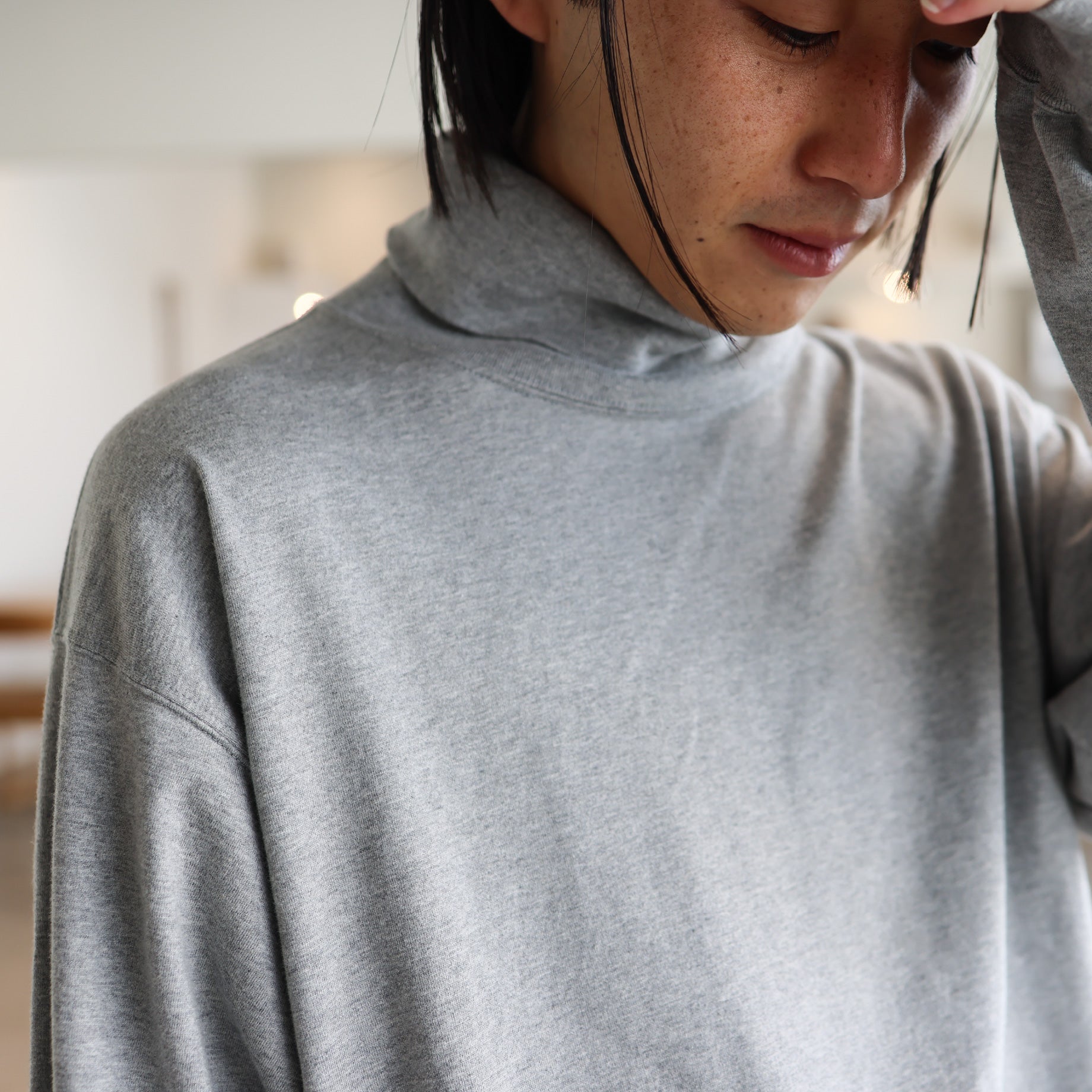 HIGH NECK L/S TEE(H.GRAY)