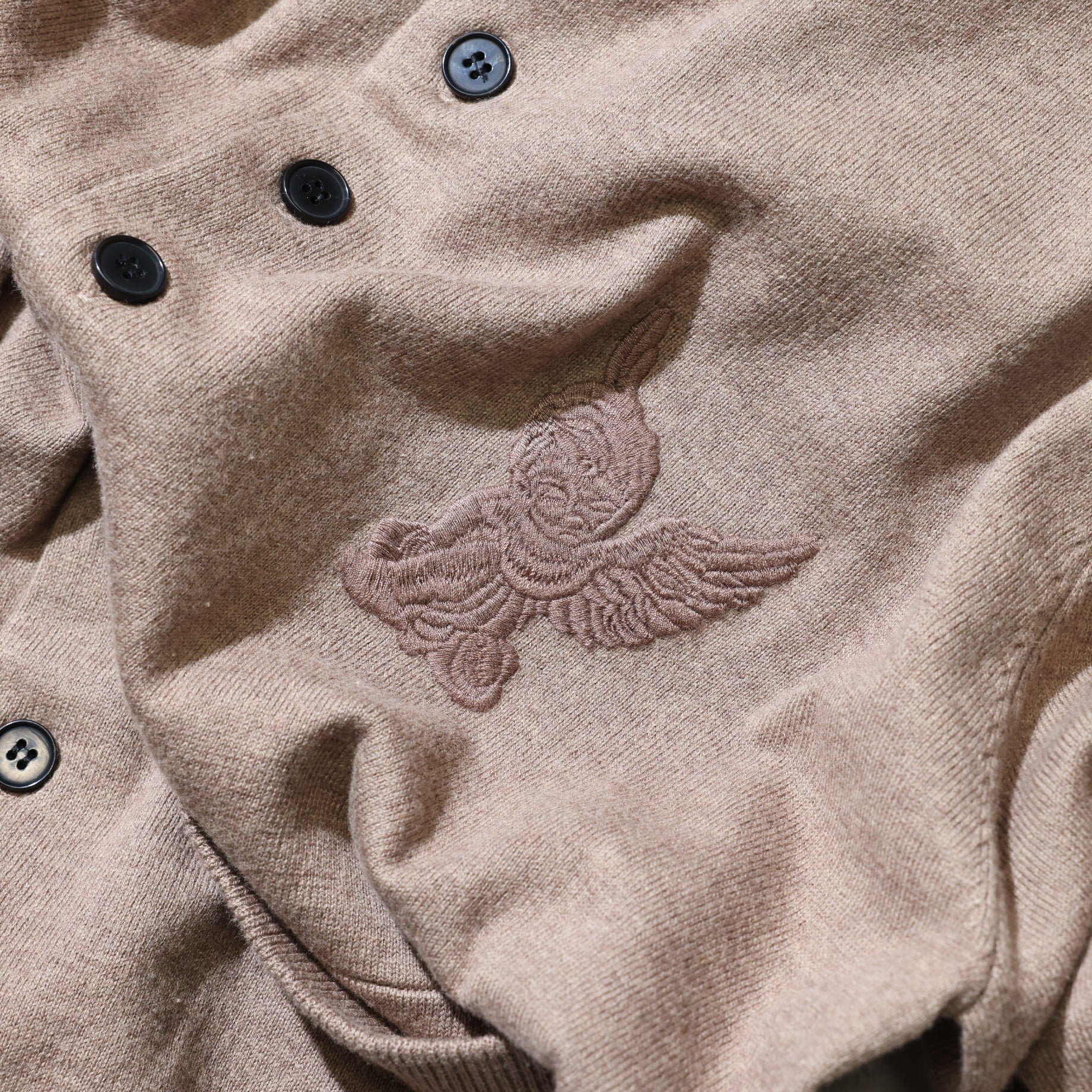 10 BUTTONS CARDIGAN (BEIGE)