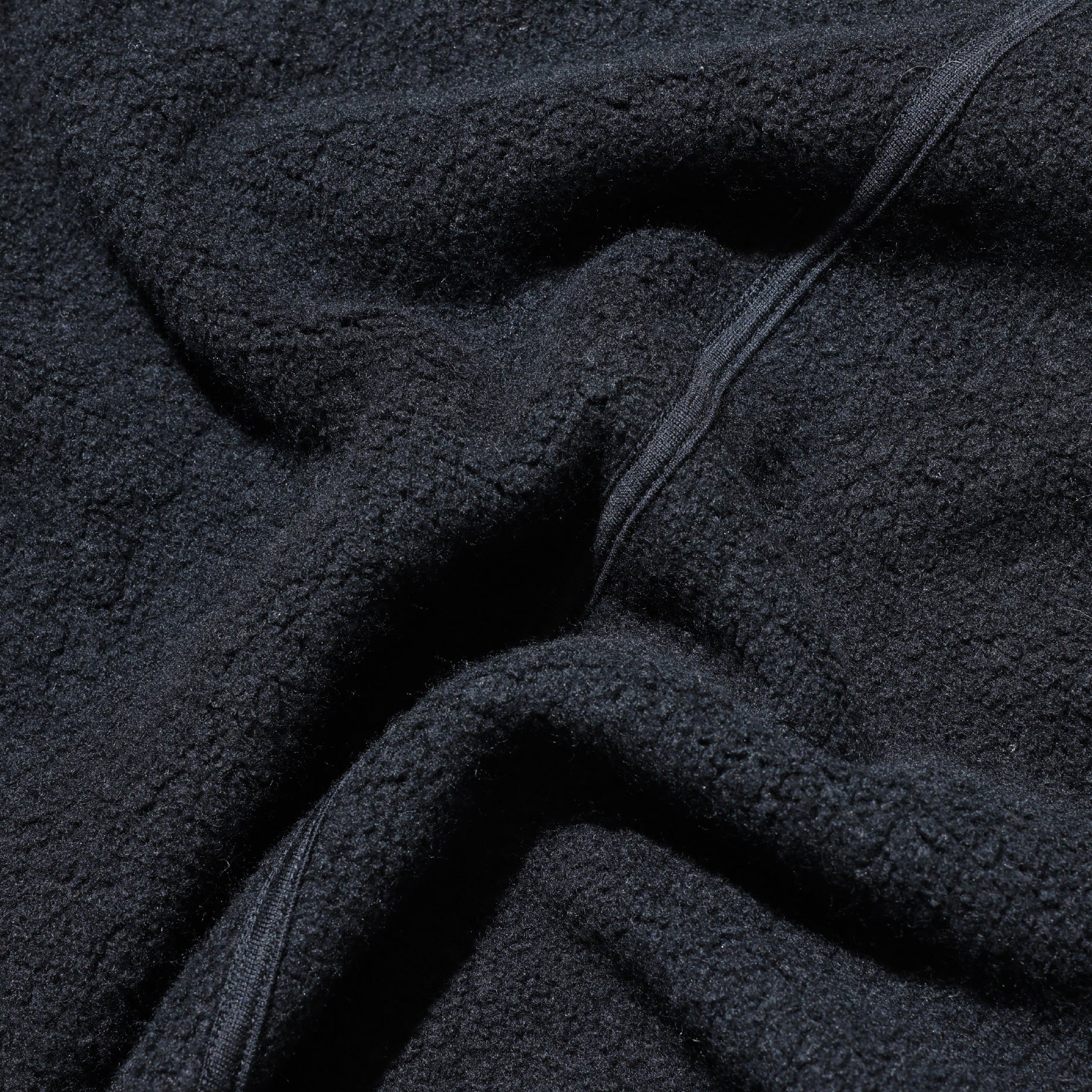 WOOL PILE LAYER T (BLACK)