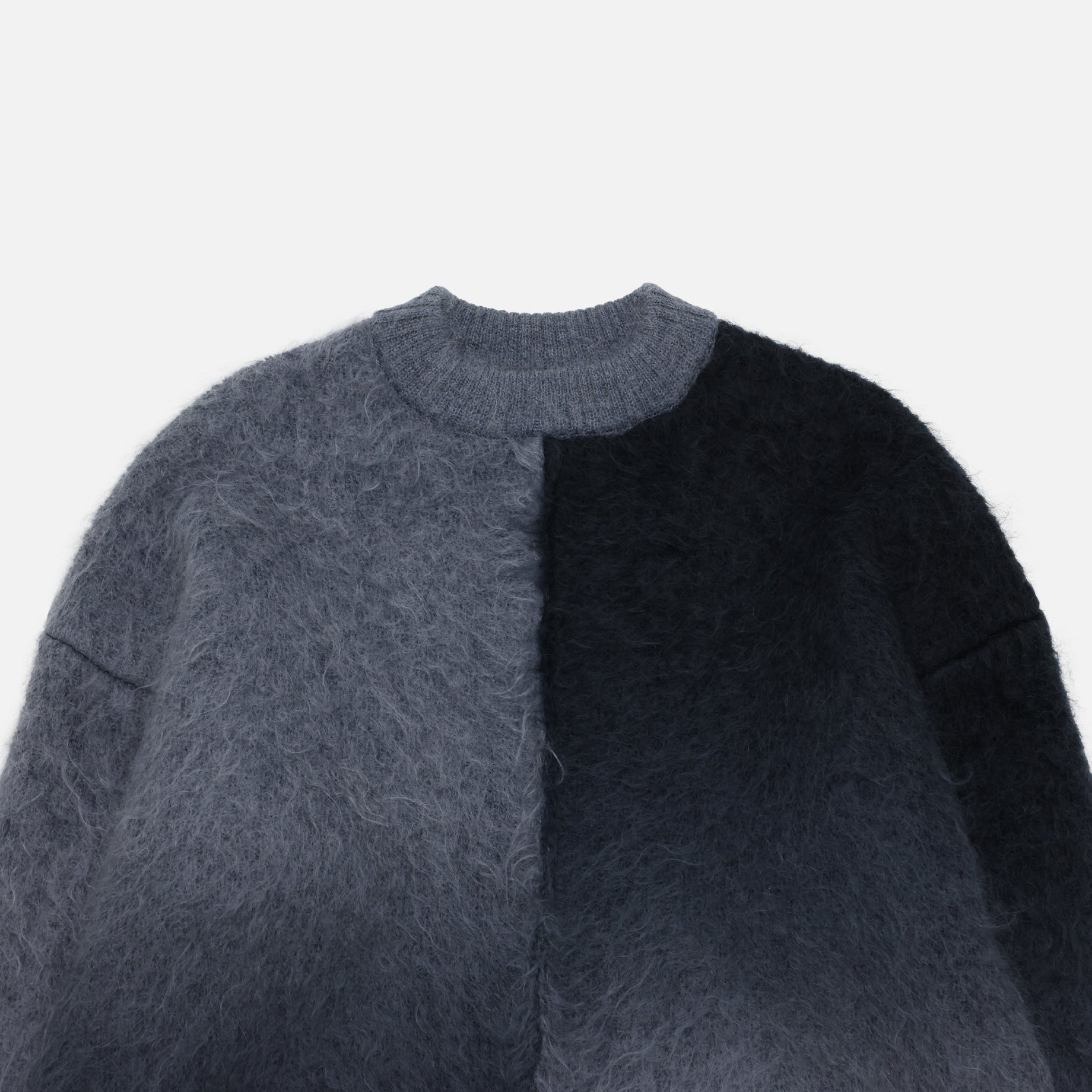 GRADATION MOHAIR PULLOVER (BLACK)