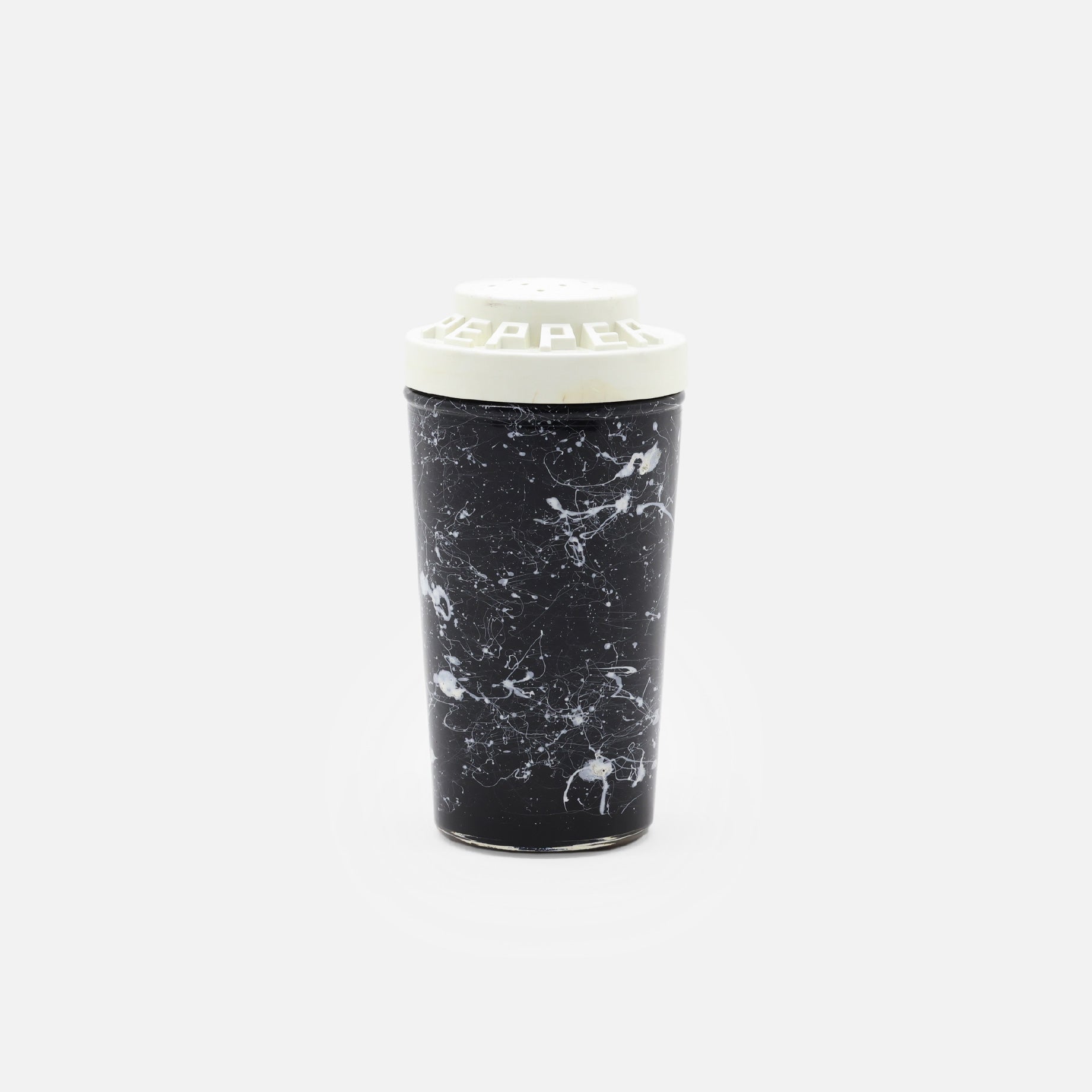 VINTAGE MISCELLANEOUS PEPPER SHAKER(HAZELーATLAS)