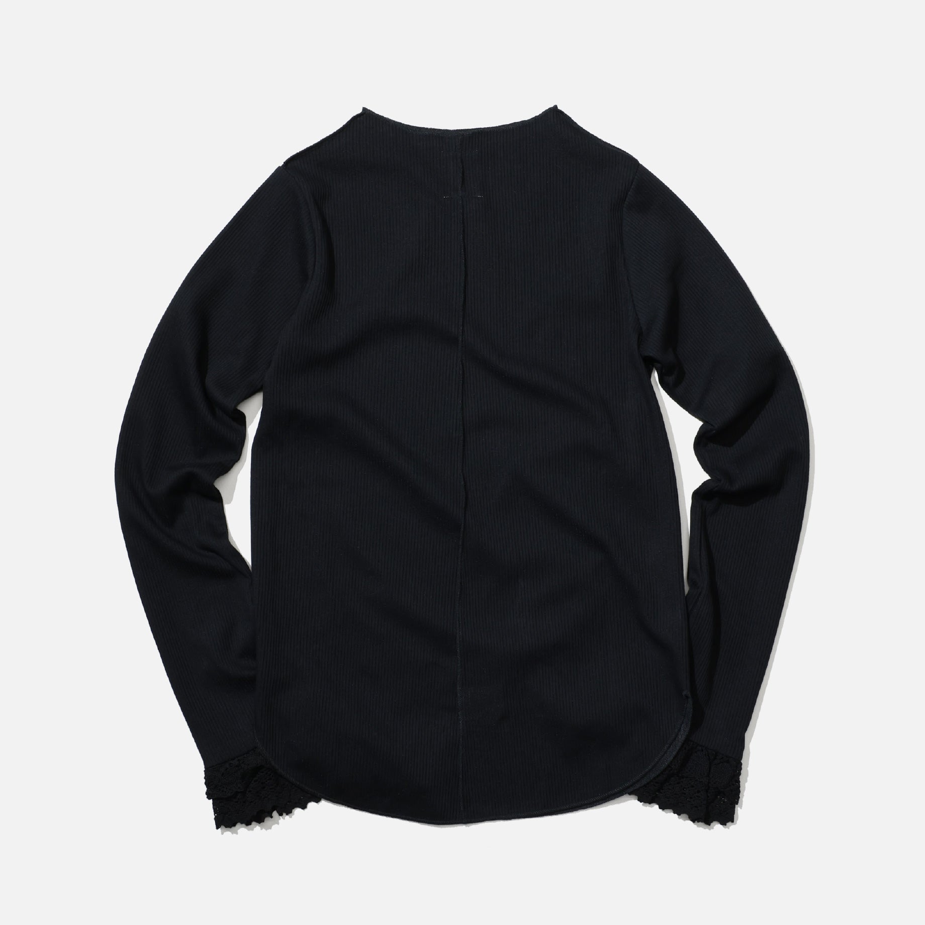 RIBBED LACE CUFF PULLOVER TEE (BLACK)