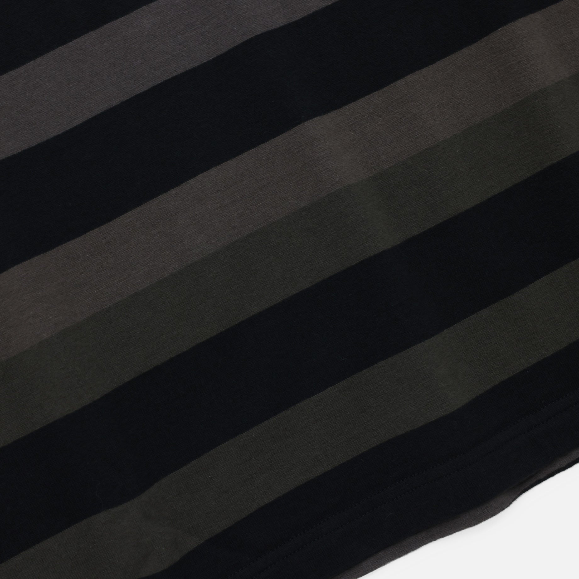 LONG-SLEEVE BORDER T-SHIRT(BLACK × CHACOAL)