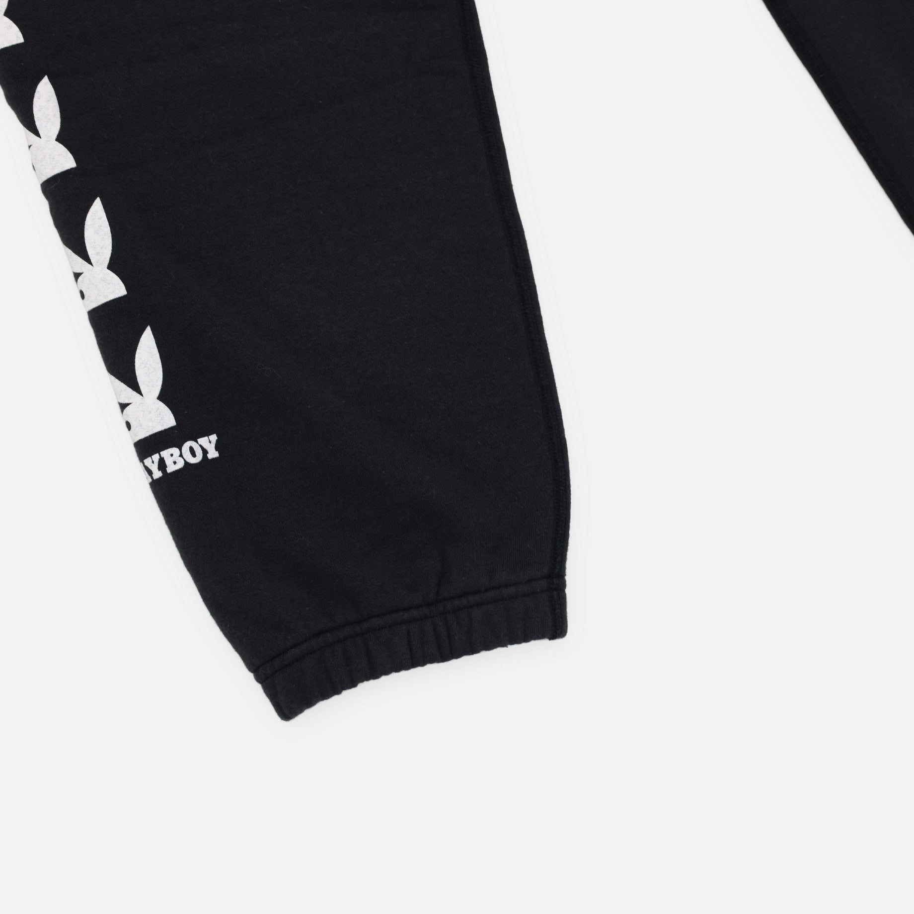 PLAYBOY PRINT SWEAT PANTS(BLACK)