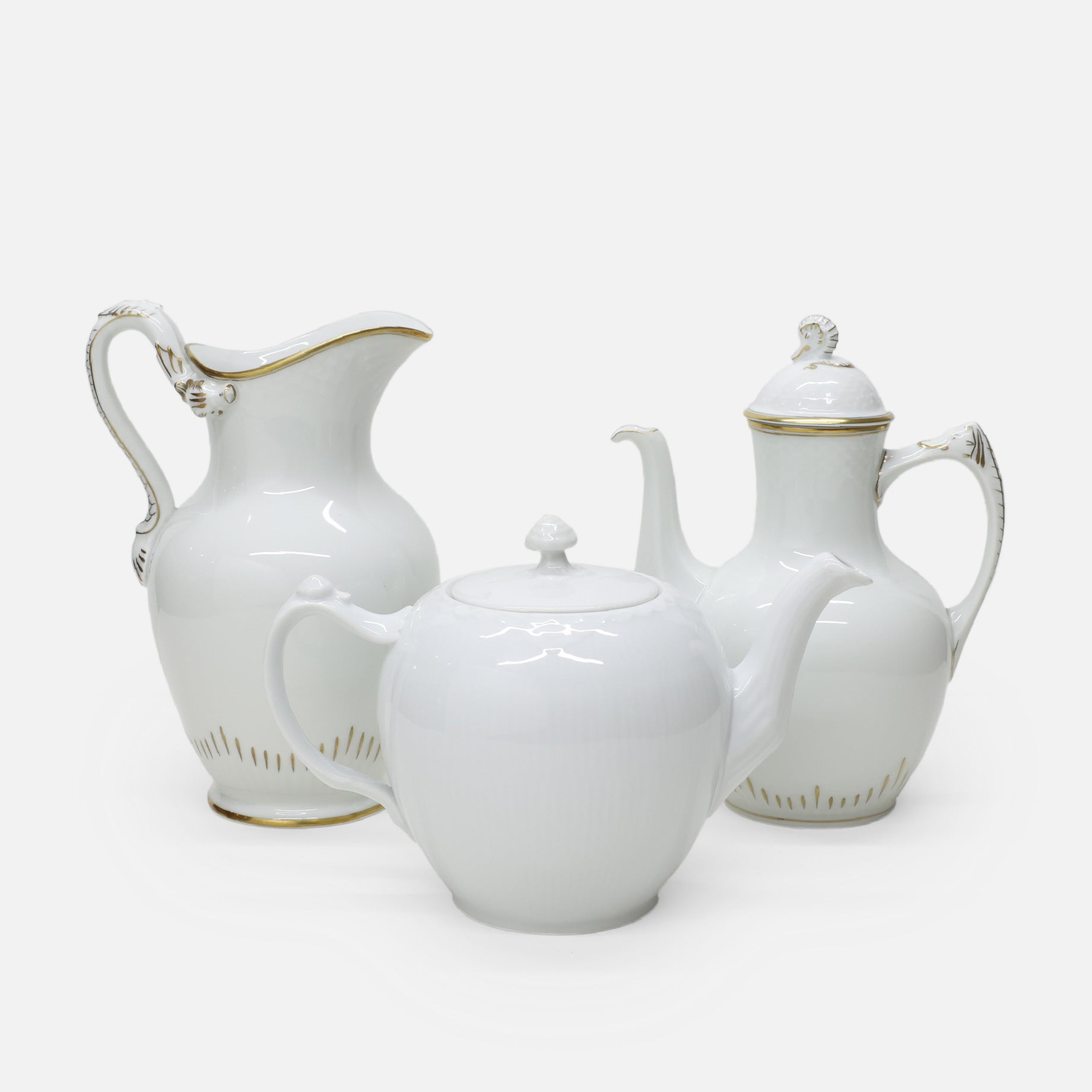 VINTAGE CERAMIC TEA POT BING & GRONDAHL