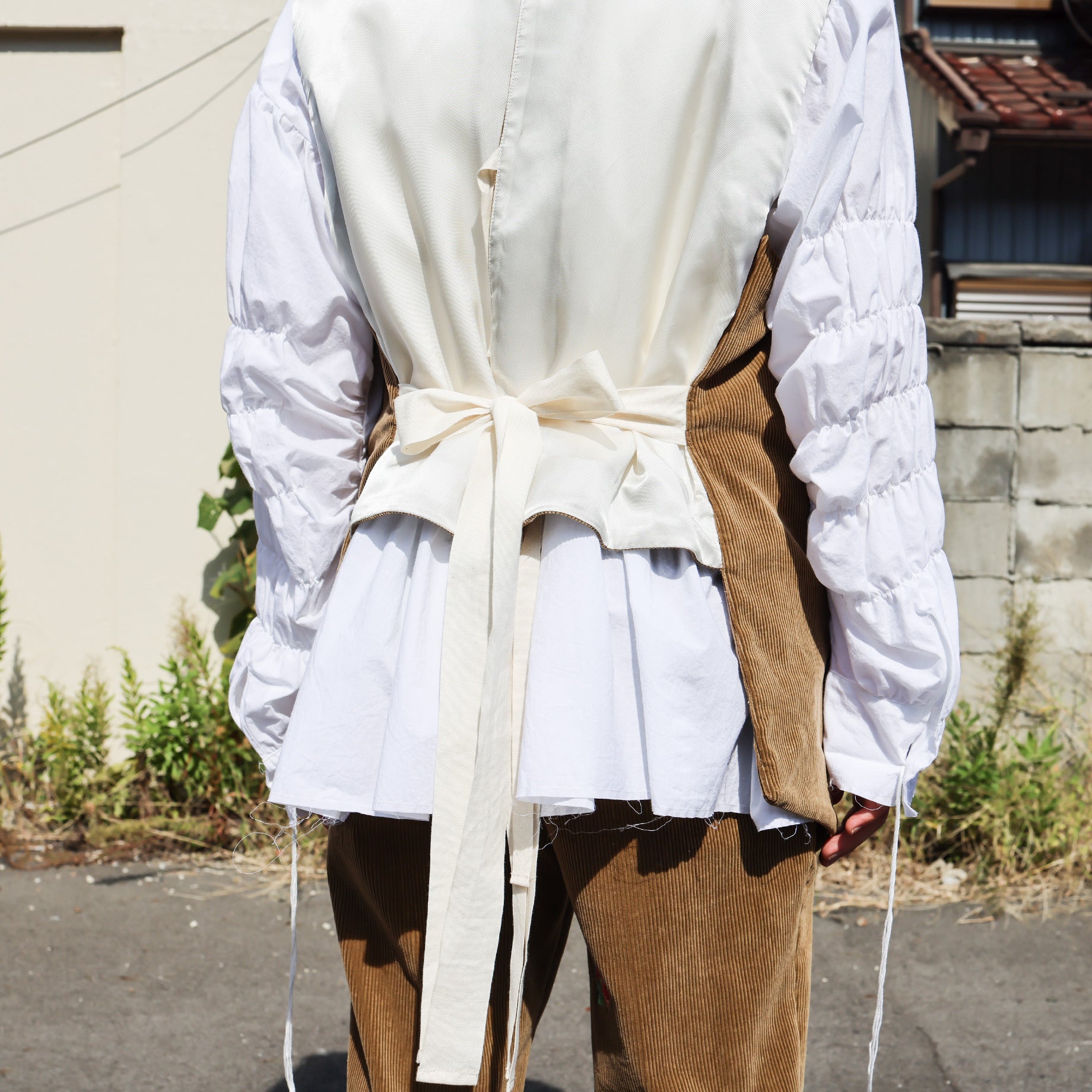 CORDUROY EMBROIDERY VEST(CAMEL)