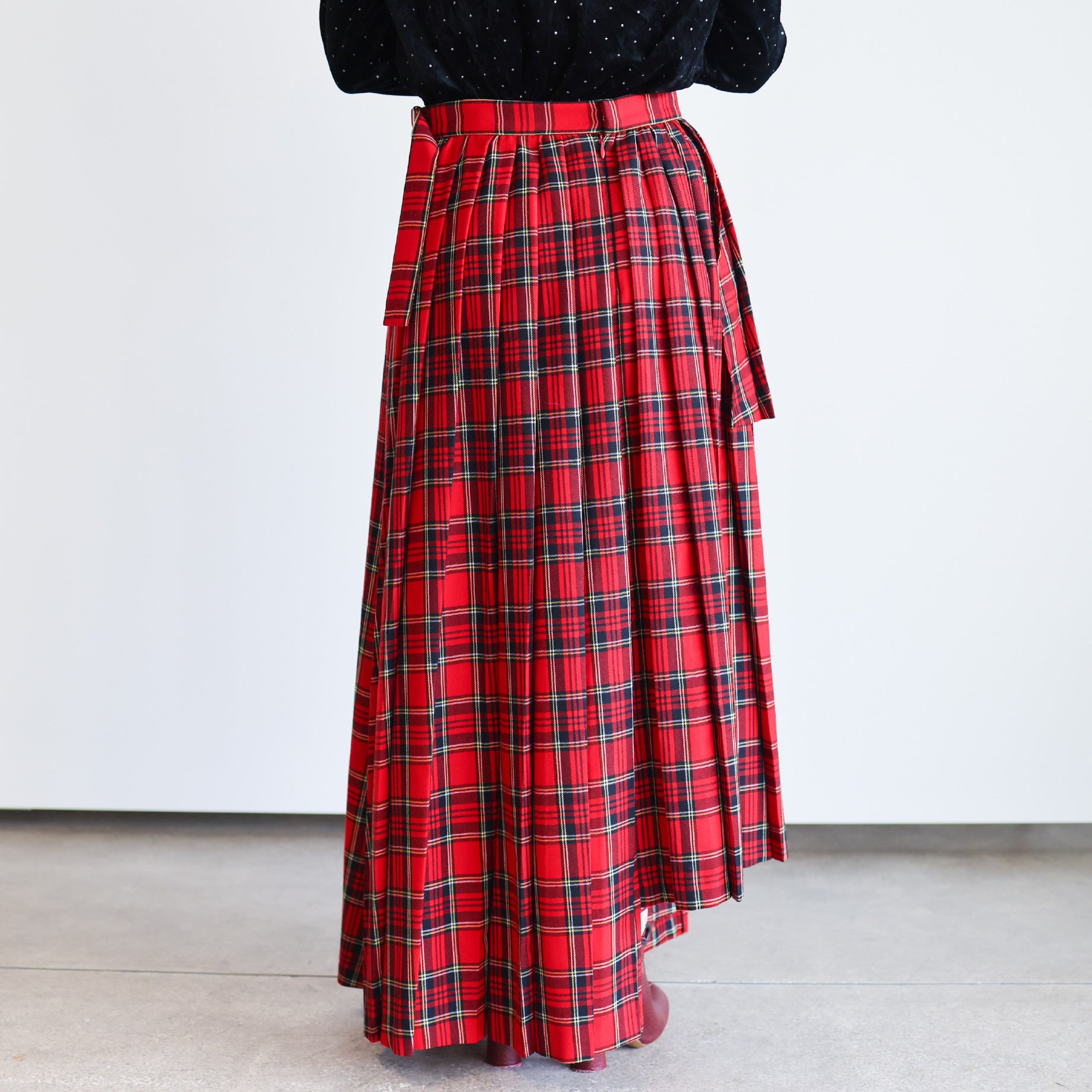 VARIATION PLEATS SKIRT - TARTAN(RED)