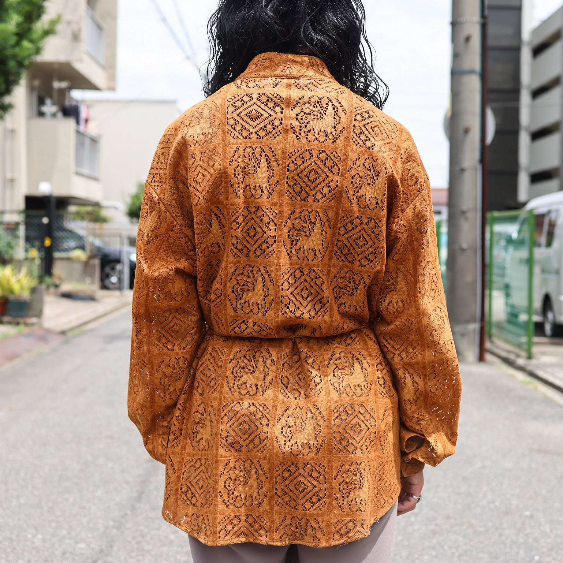 VELVET LACE WA-NECK SHIRT(CAMEL)