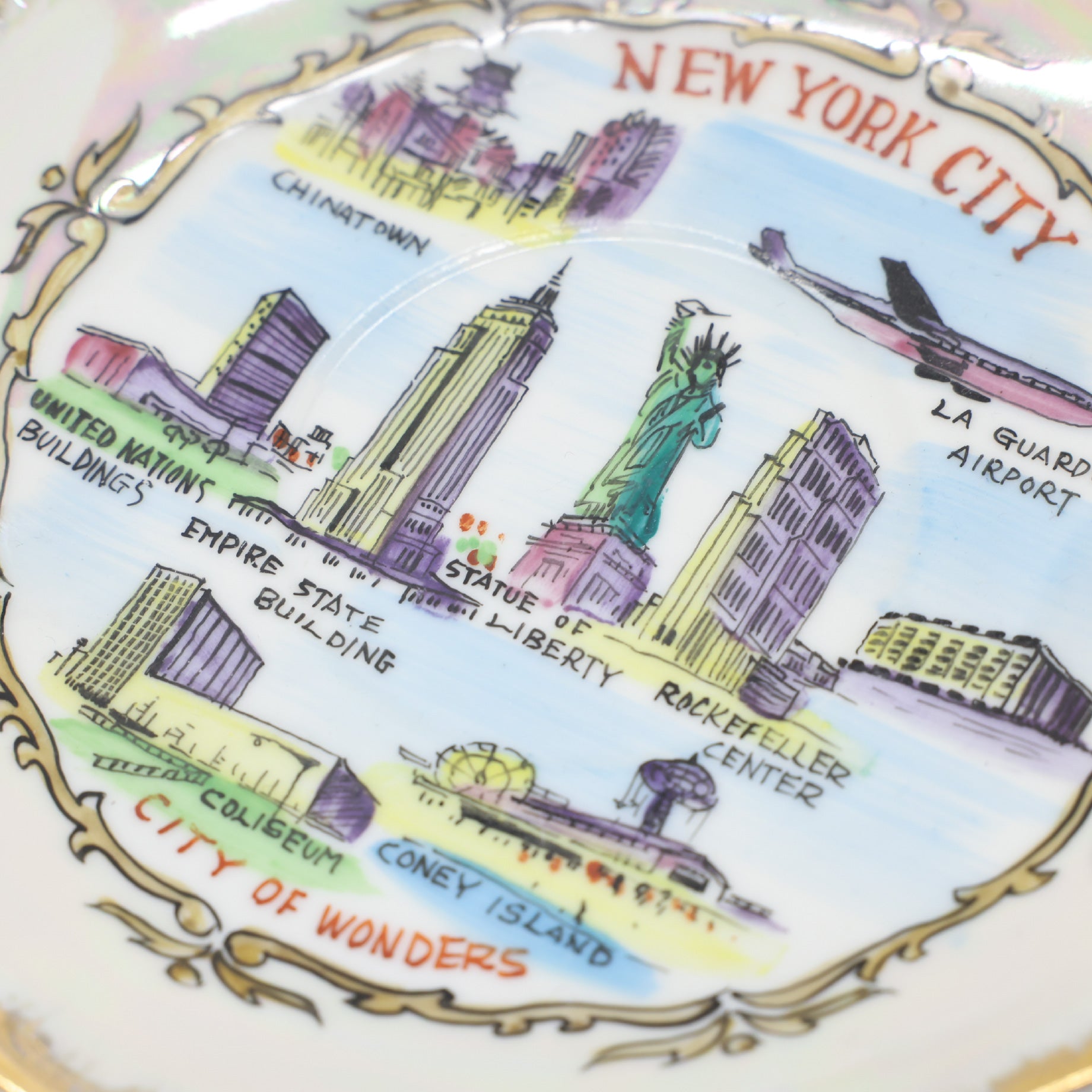 VINTAGE MISCELLANEOUS CERAMIC CUP & SAUCER(NEW YORK)