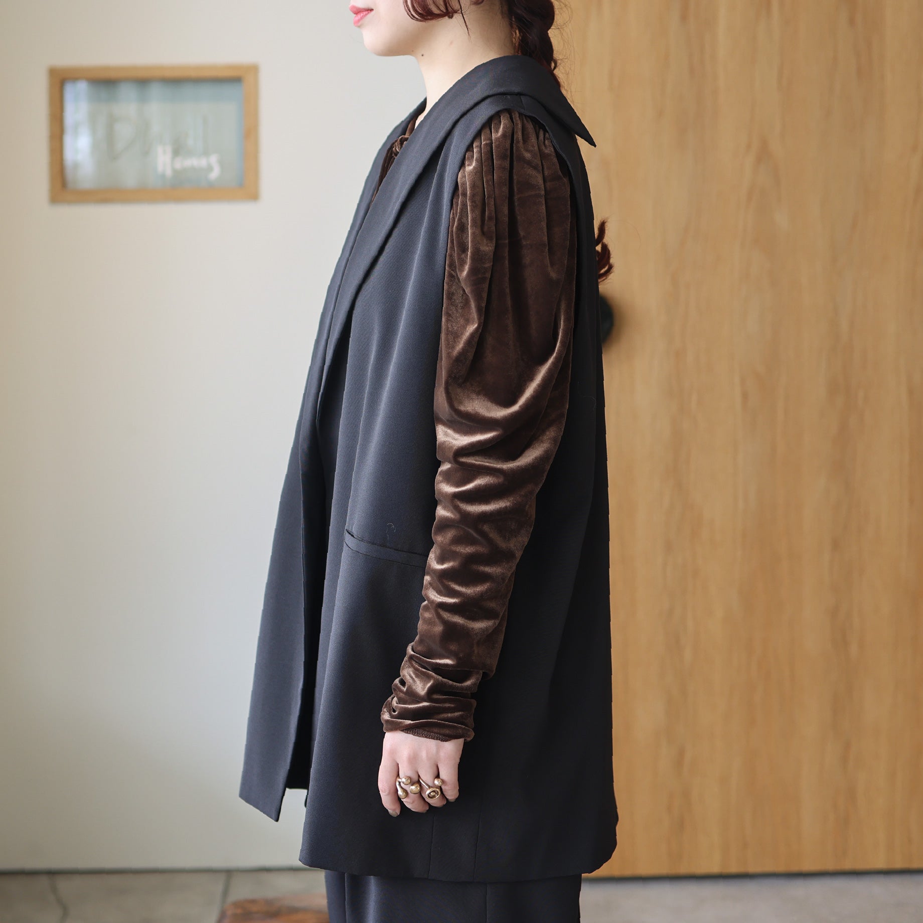FLAT COLLAR VEST(BLACK)