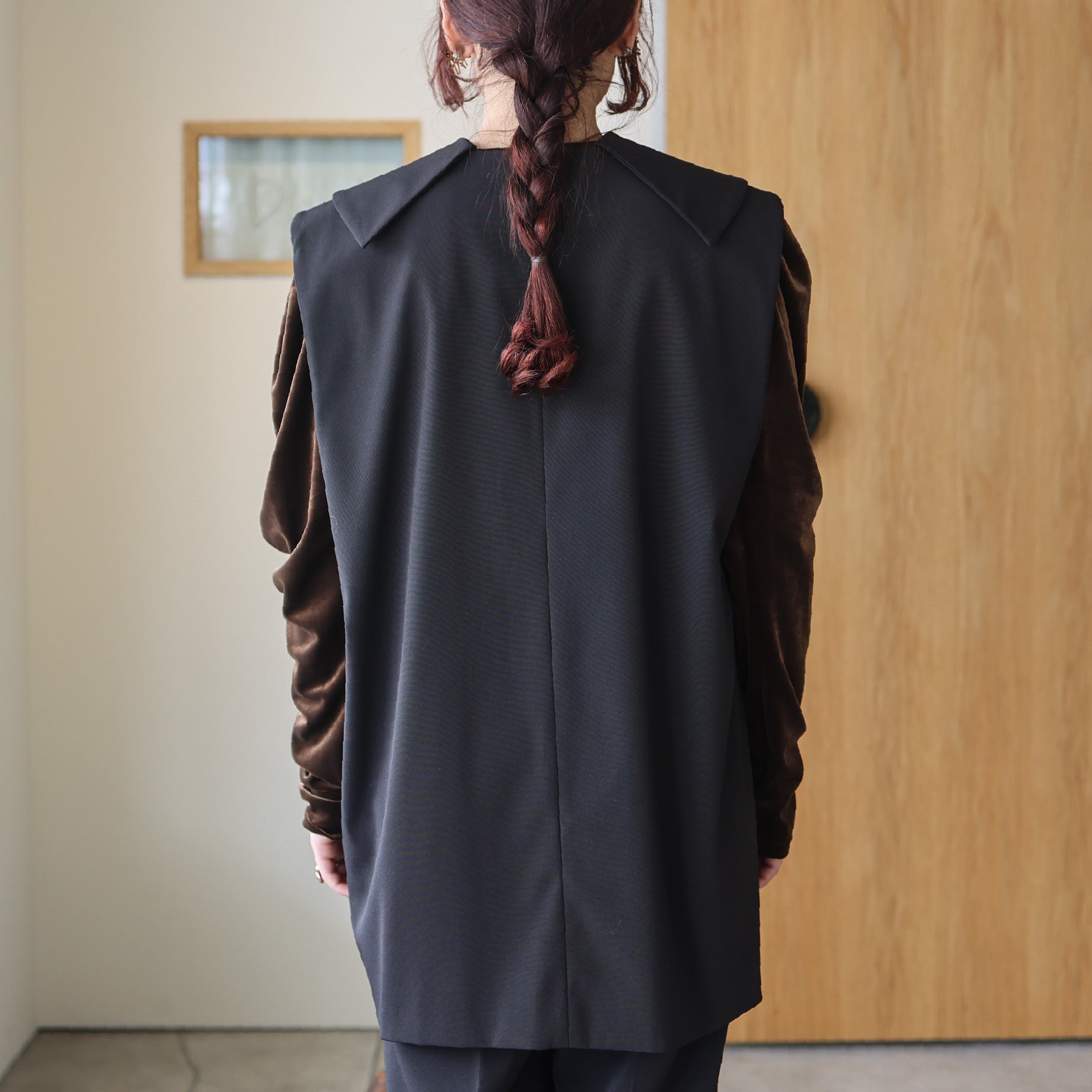 FLAT COLLAR VEST(BLACK)